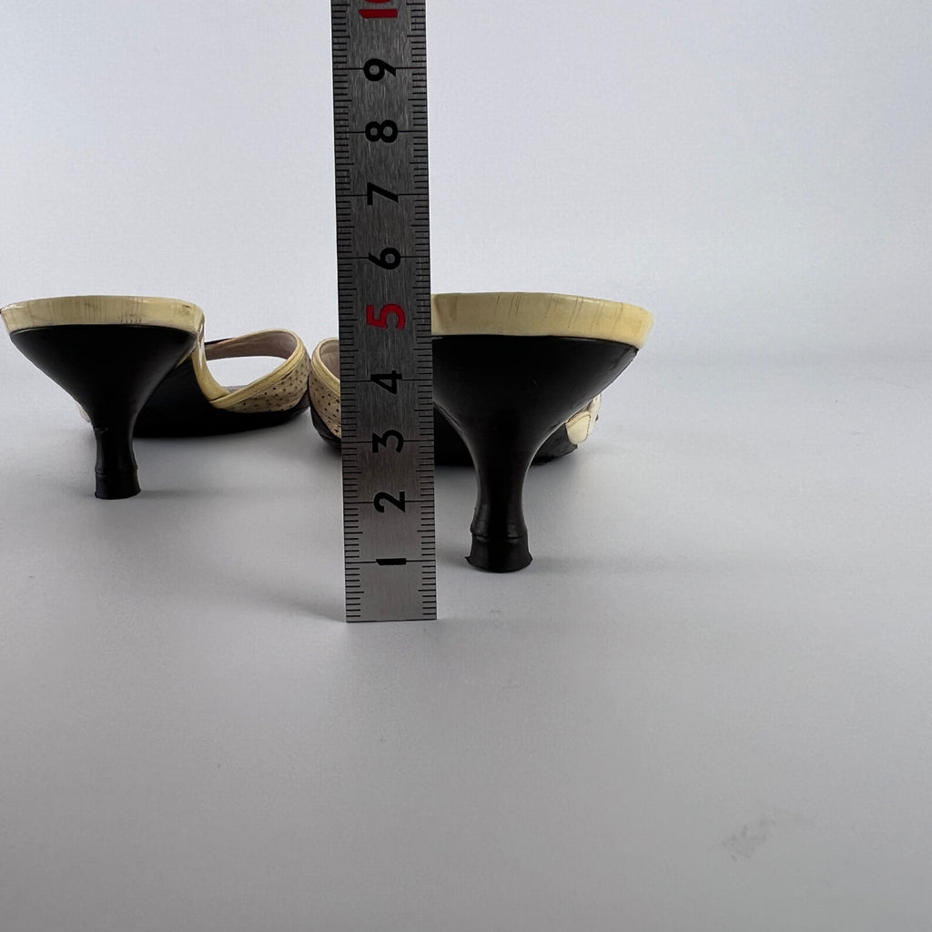 Louis Vuitton | LV Monogram Gold Leather Kitten Heel Slide Mules (36)