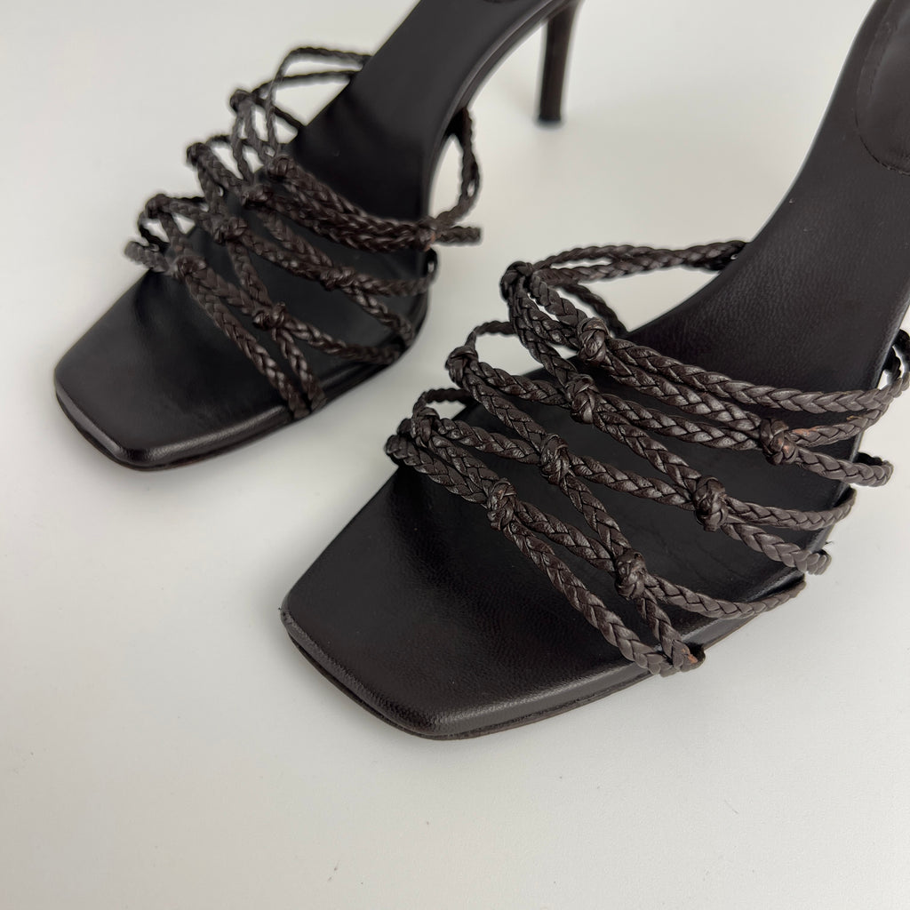 Gucci | Tom Ford Era Brown Leather Braided Knot Strappy Mules (35)