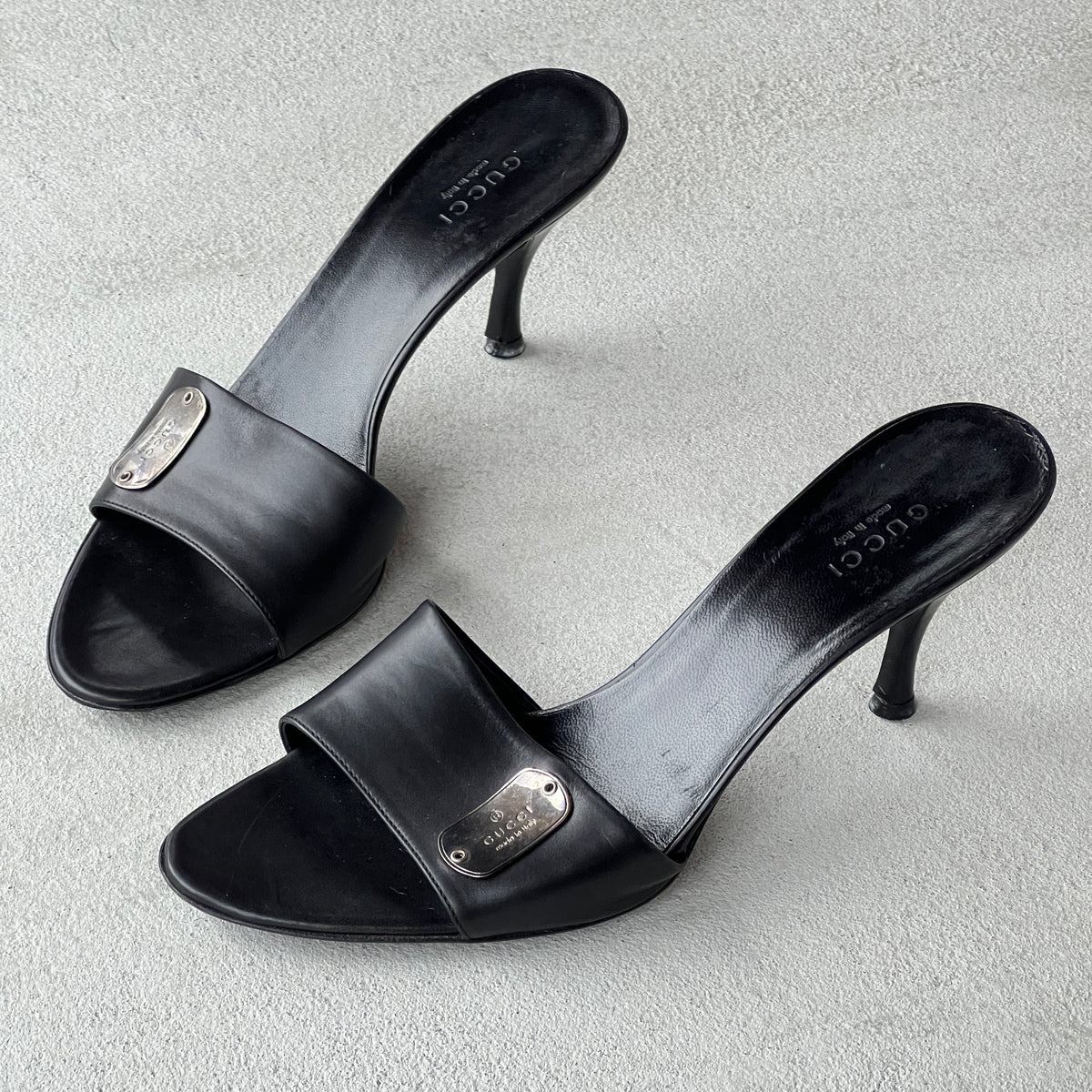 Gucci | Vintage Black Leather Silver Logo Dog Tag Slide Mules (37.5)