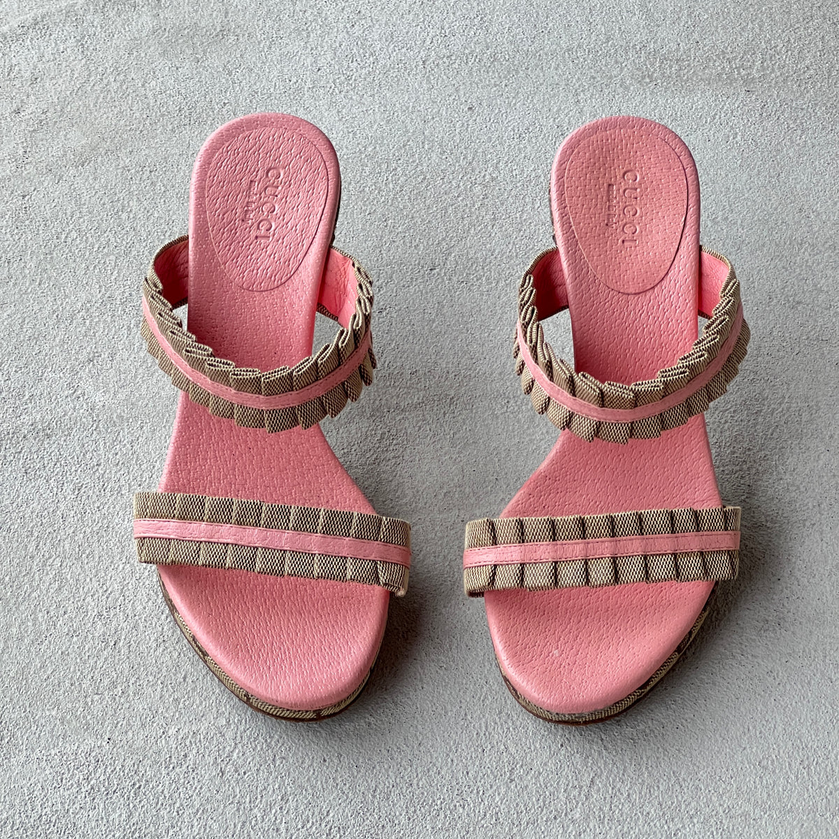 Gucci | Vintage 2000s Pink GG Monogram Ruffle Strappy Mules (35.5)