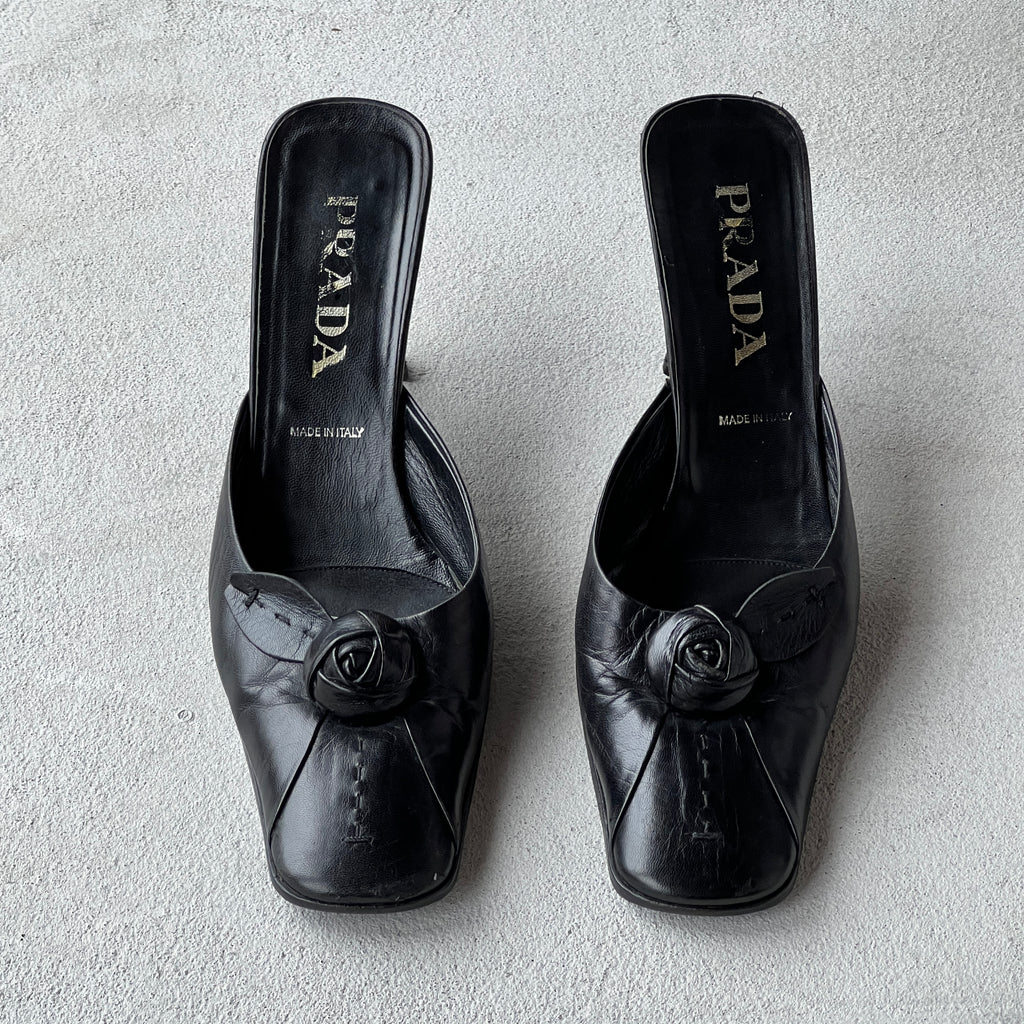 Prada | F/W 2003 Vintage Black Leather Flower Square Toe Slide Mules (38.5)