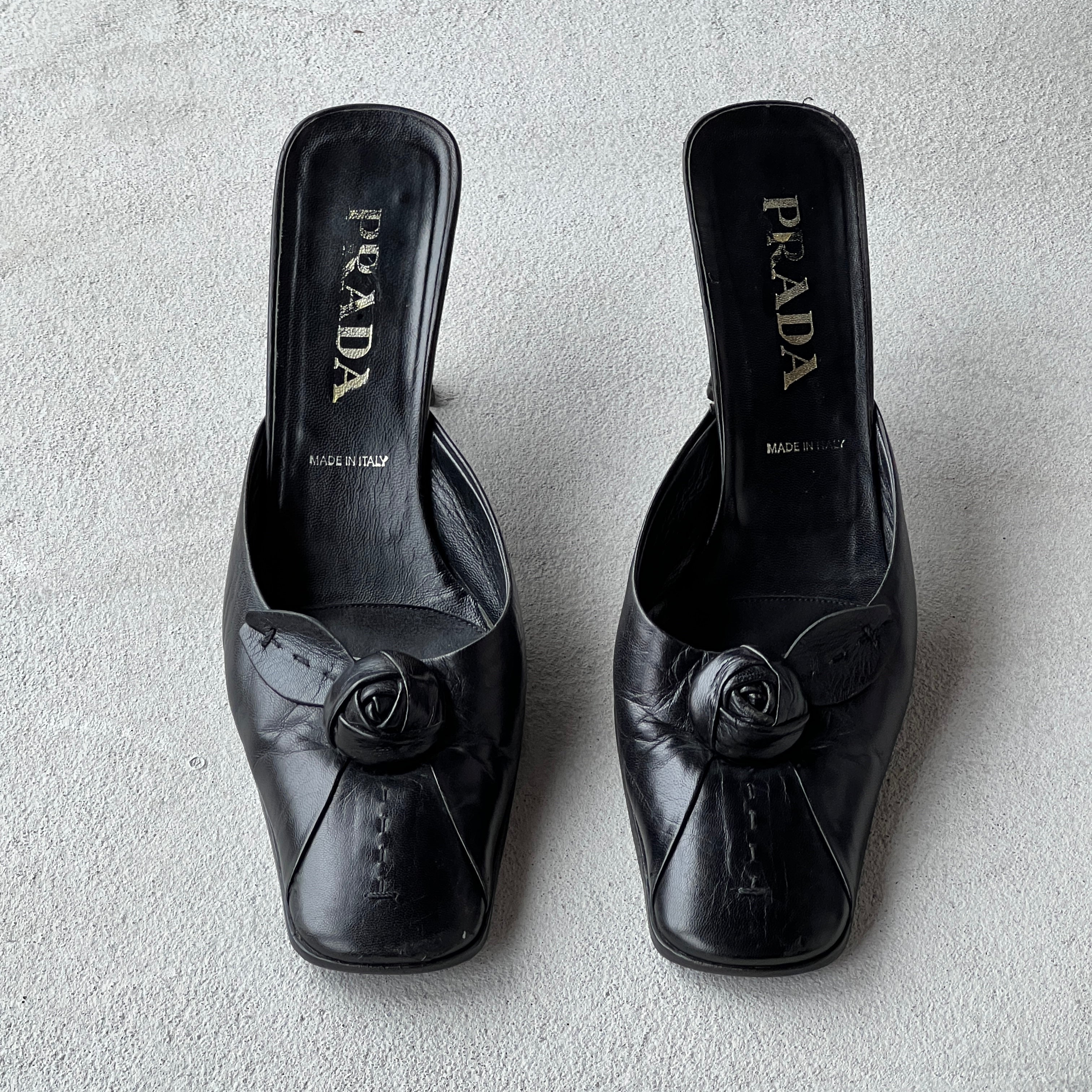 Prada | F/W 2003 Vintage Black Leather Flower Square Toe Slide Mules (38.5)