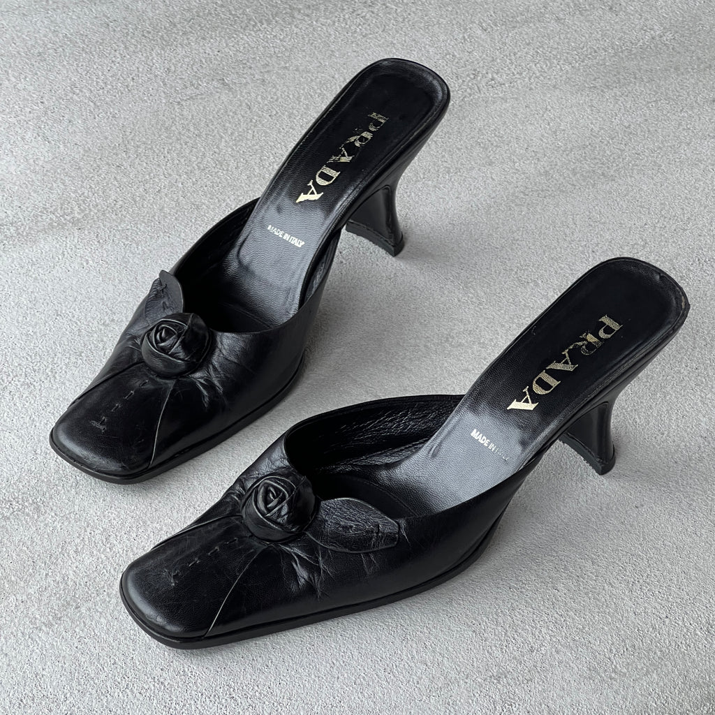 Prada | F/W 2003 Vintage Black Leather Flower Square Toe Slide Mules (38.5)