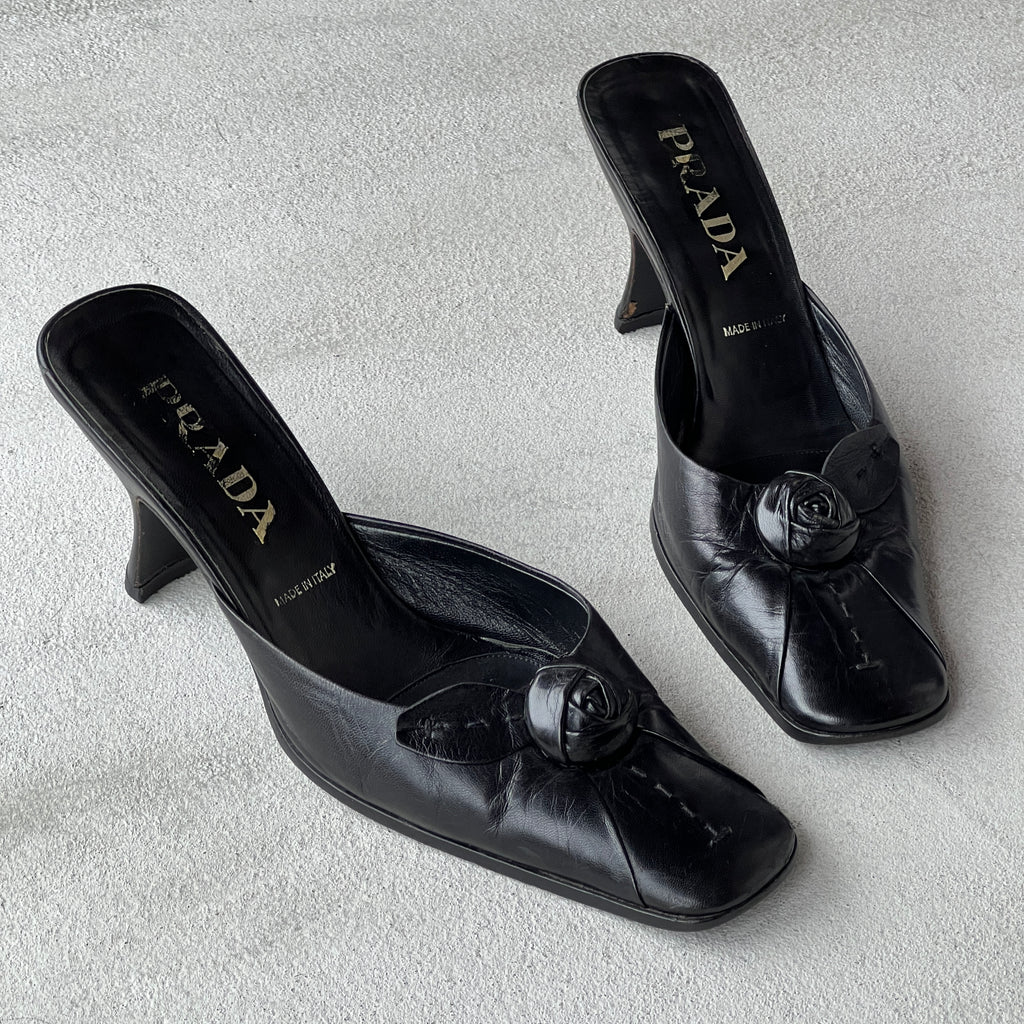 Prada | F/W 2003 Vintage Black Leather Flower Square Toe Slide Mules (38.5)