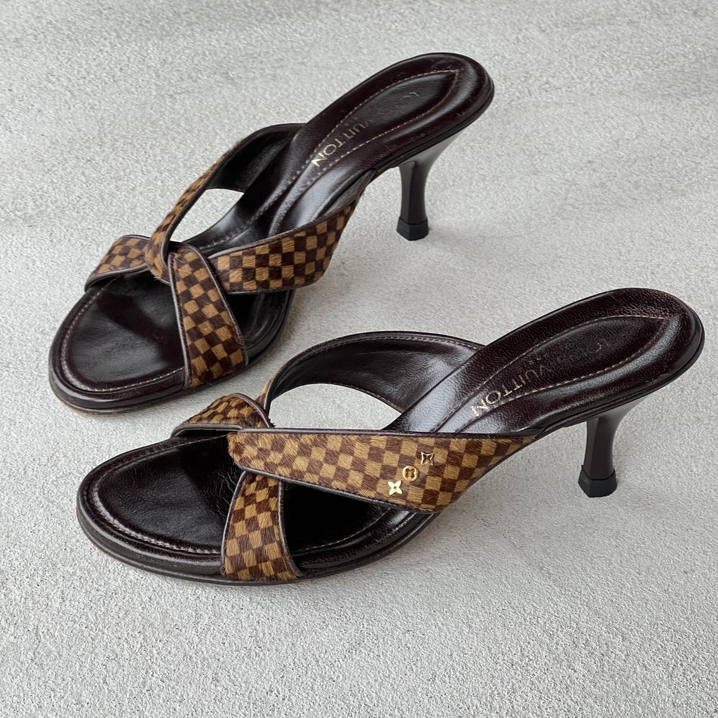 Louis Vuitton | Damier Calf Hair Knot Strap Mid Heel Slide Mules (34.5)