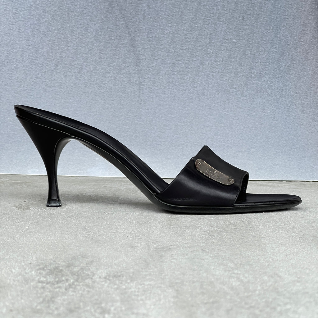 Gucci | Vintage Black Leather Silver Logo Dog Tag Slide Mules (37.5)