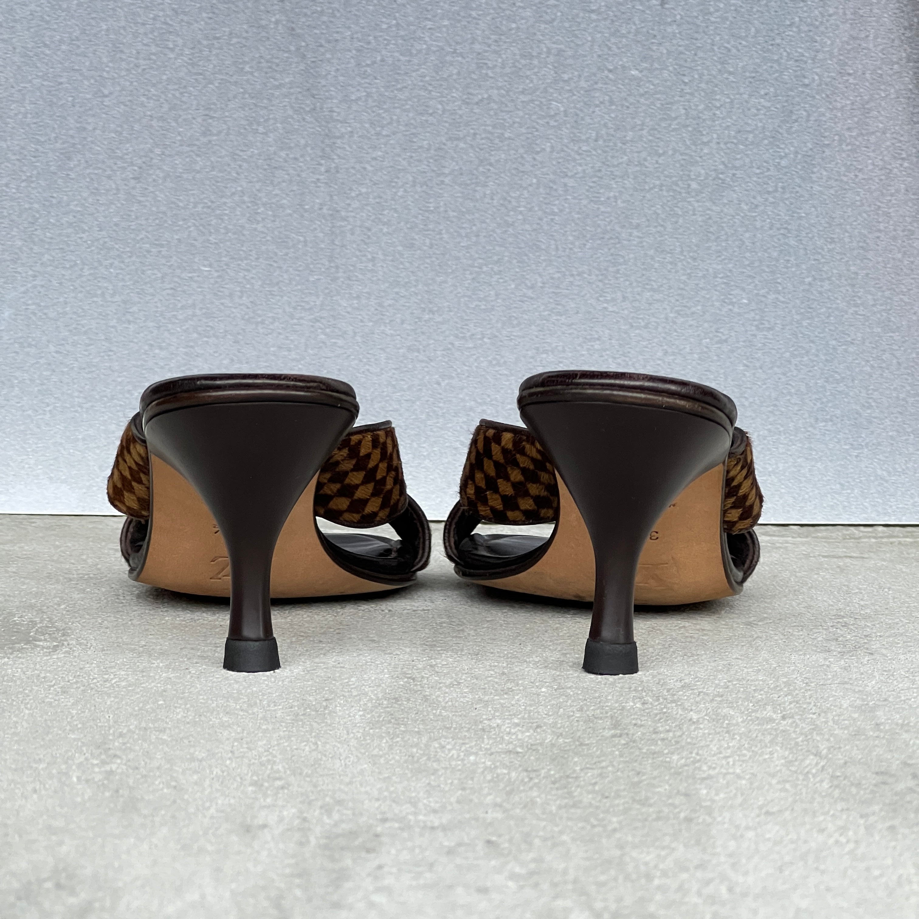 Louis Vuitton | Damier Calf Hair Knot Strap Mid Heel Slide Mules (34.5)