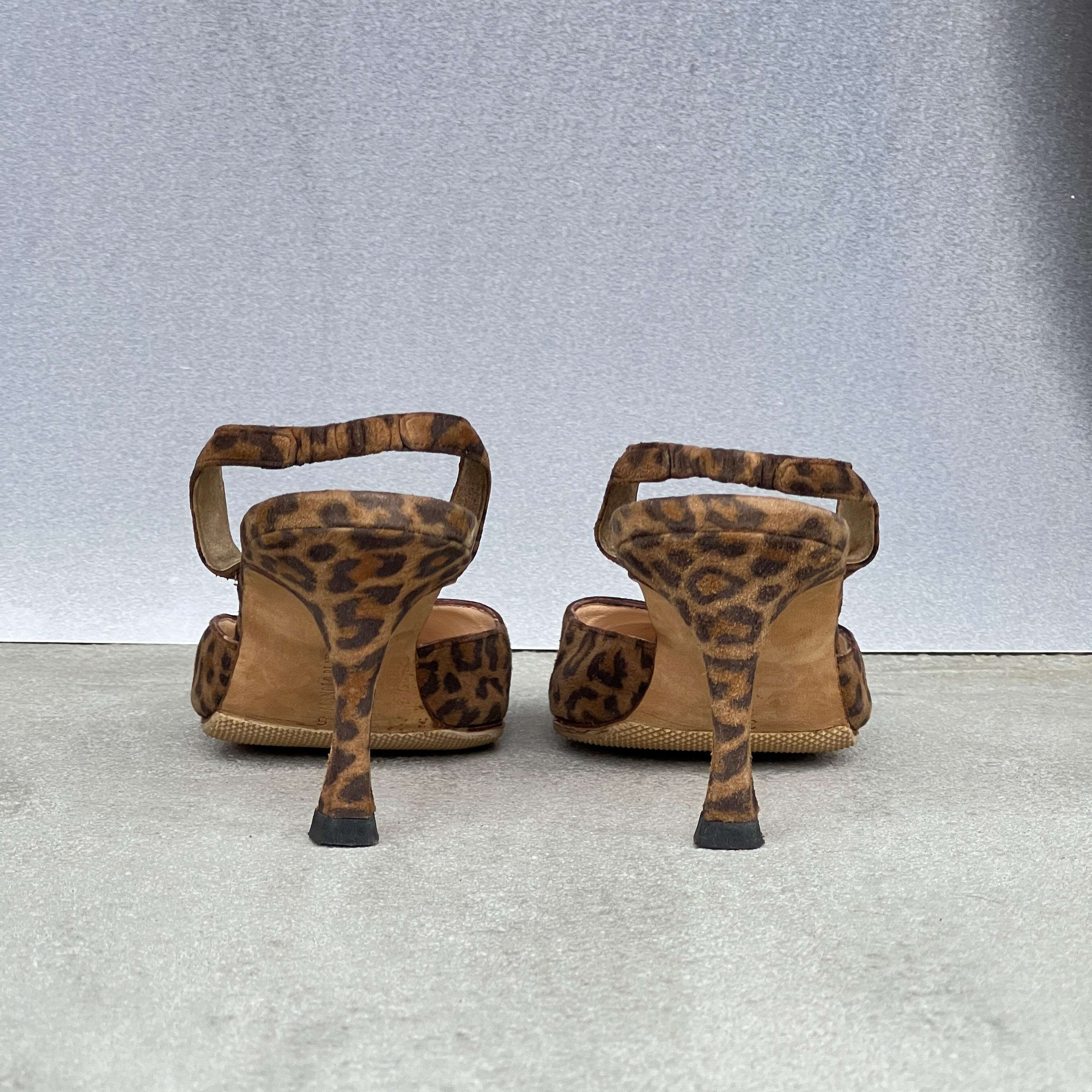 Manolo Blahnik | Carolyne Leopard Suede Leather Pointed Toe Slingback Heels (36)