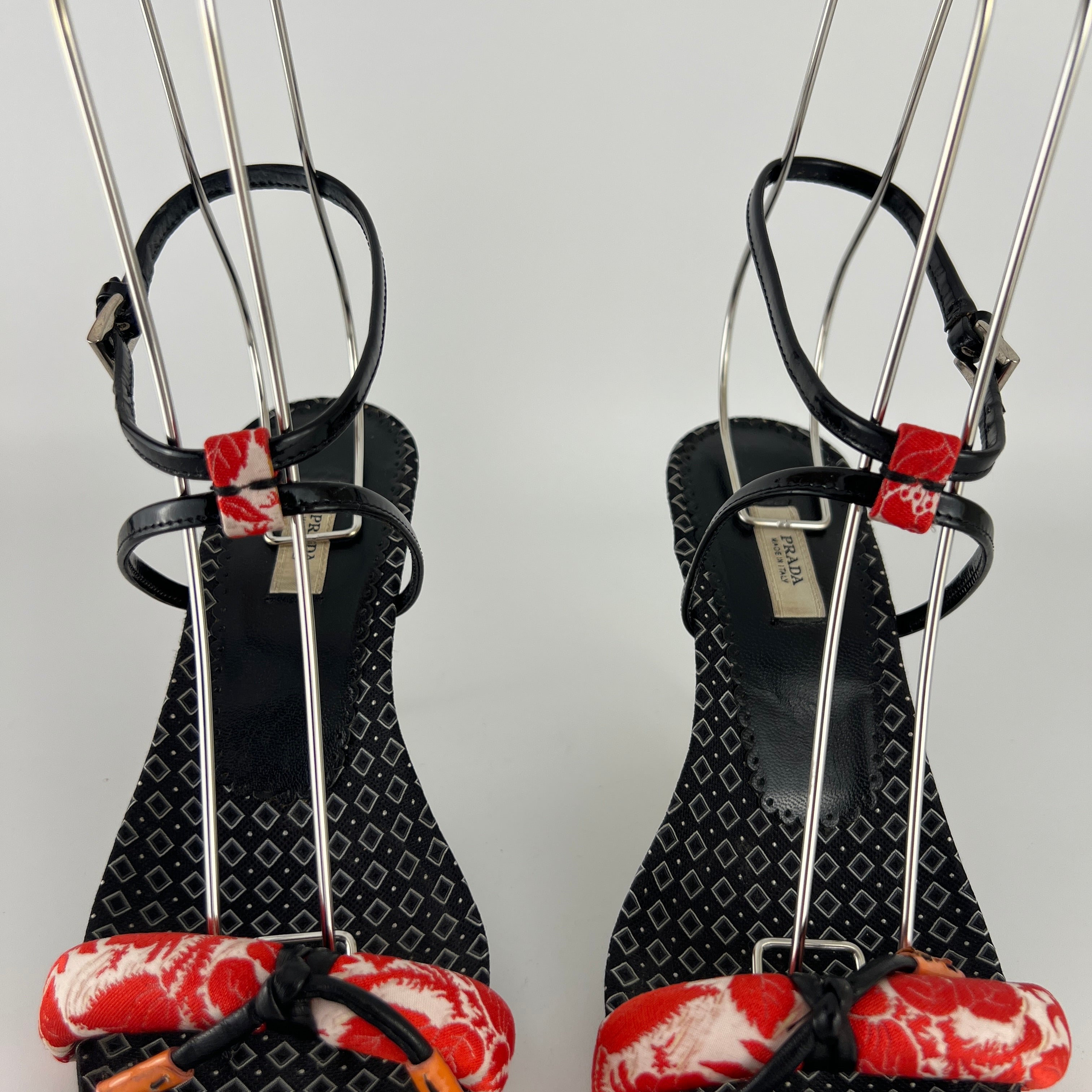 Prada | S/S 2003 Archival Vintage Kimono Red Black Leather Sandal Heels Rare (35.5)