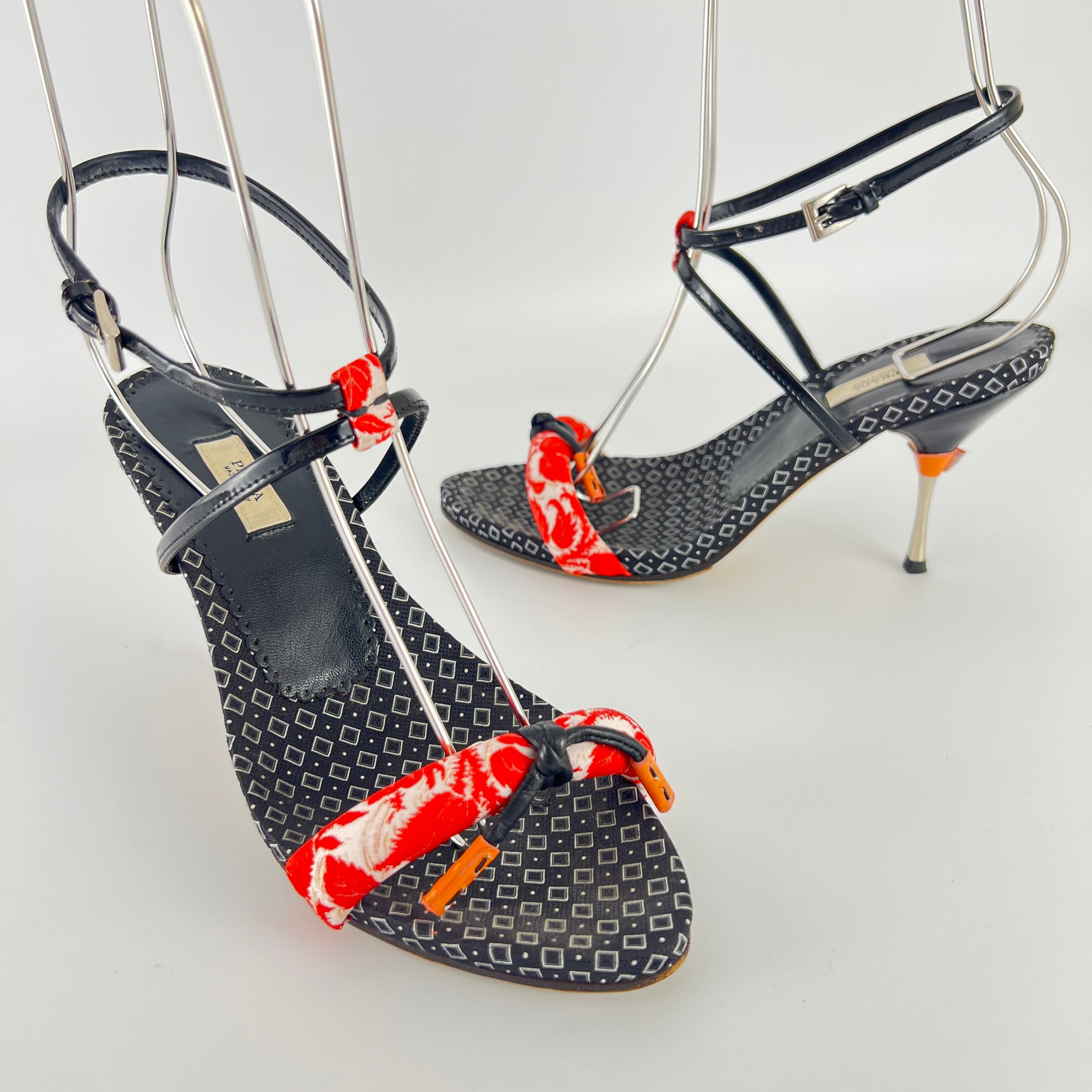 Prada | S/S 2003 Archival Vintage Kimono Red Black Leather Sandal Heels Rare (35.5)