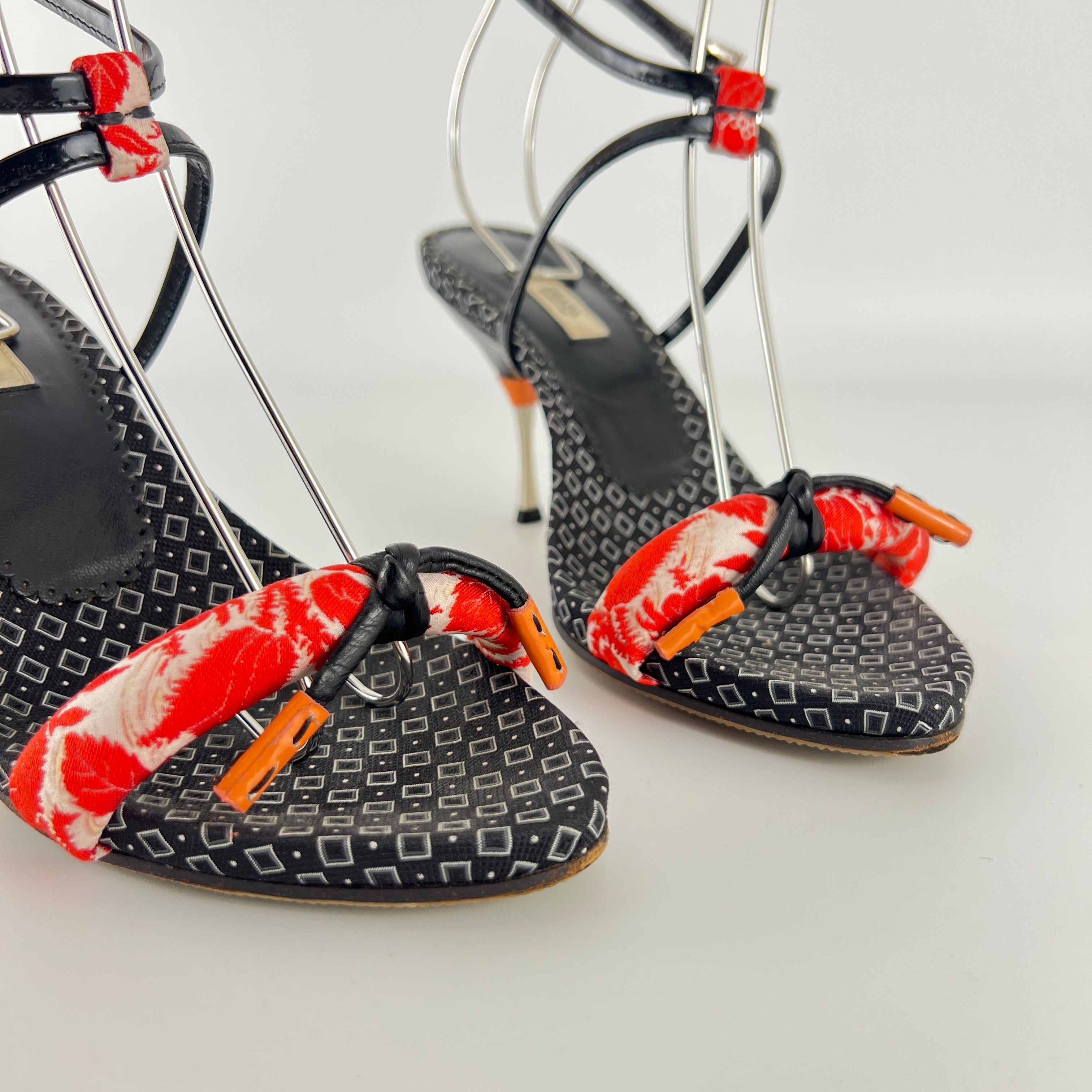 Prada | S/S 2003 Archival Vintage Kimono Red Black Leather Sandal Heels Rare (35.5)