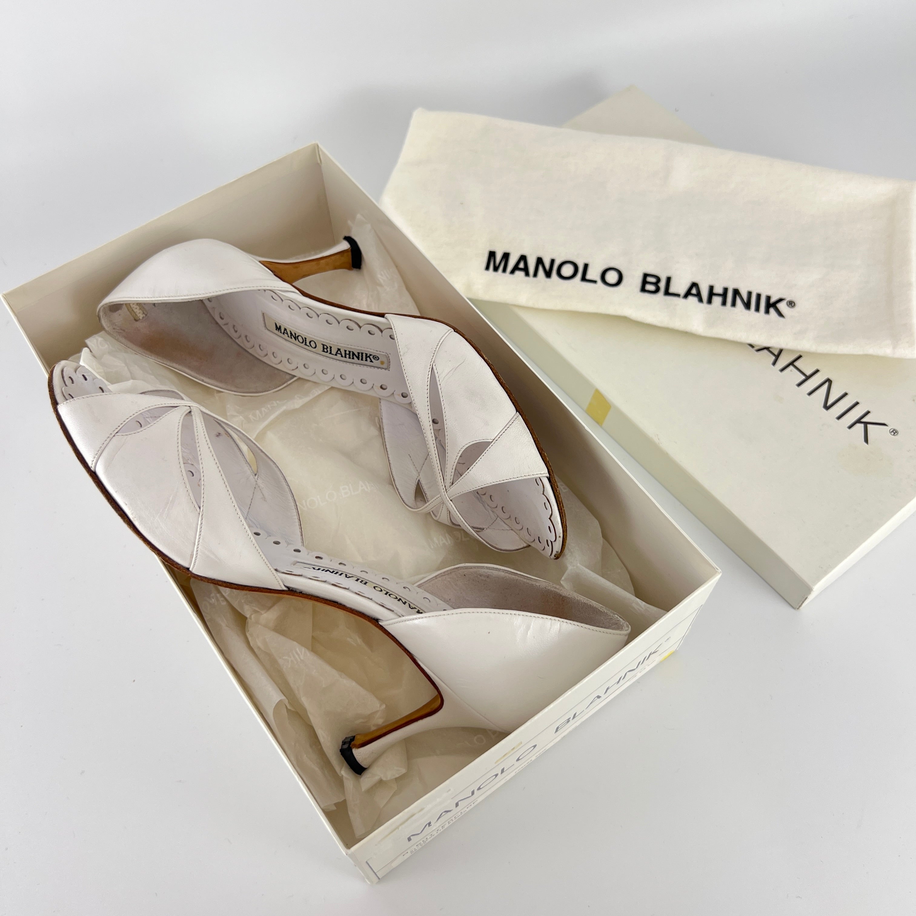 Manolo Blahnik | Butterflop White Leather D'Orsay Bridal Sandal Pumps (35.5)