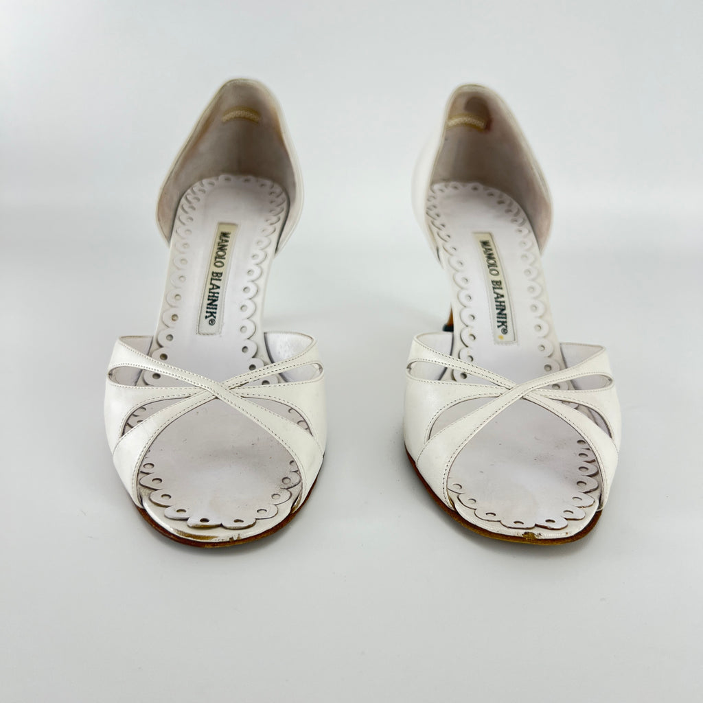 Manolo Blahnik | Butterflop White Leather D'Orsay Bridal Sandal Pumps (35.5)
