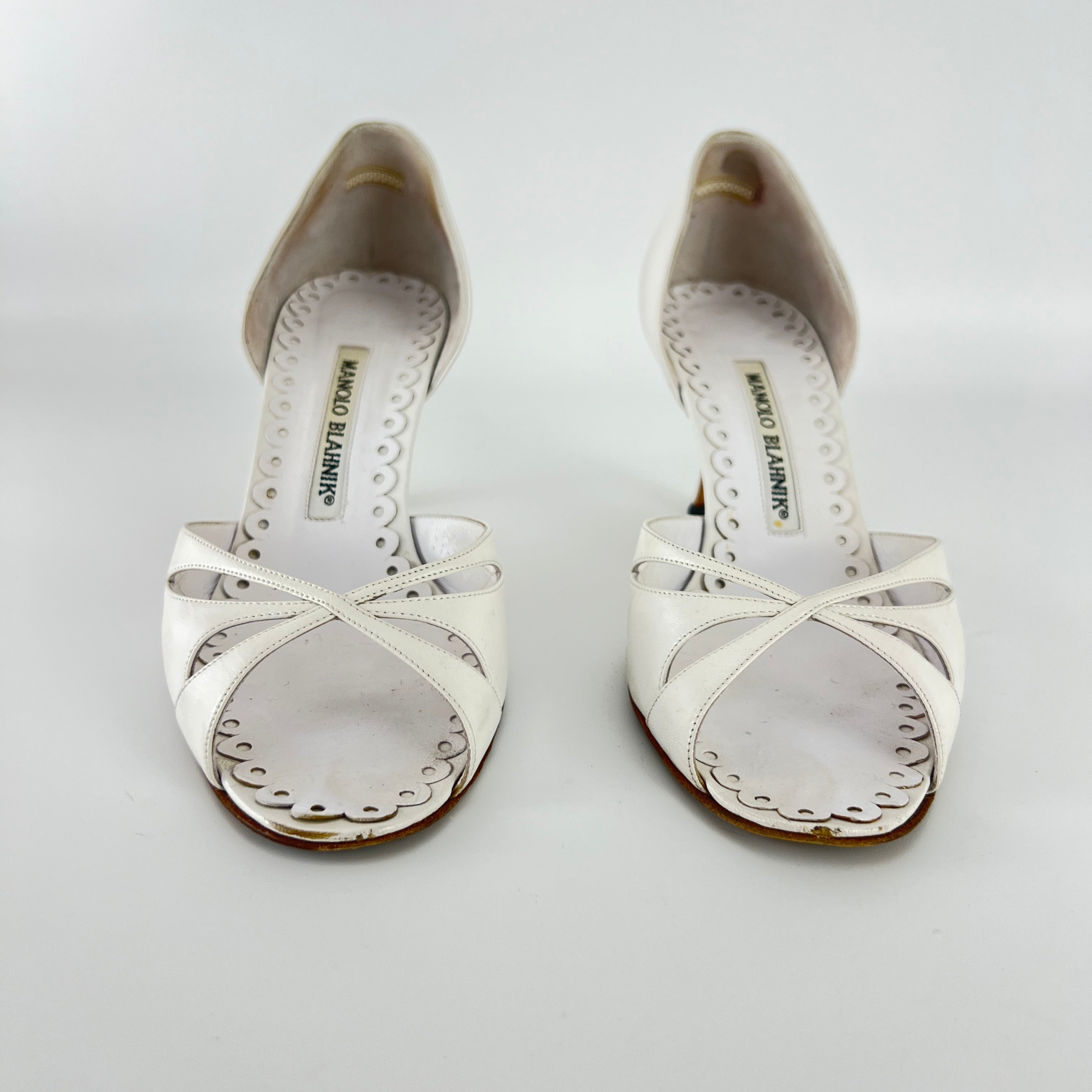 Manolo Blahnik | Butterflop White Leather D'Orsay Bridal Sandal Pumps (35.5)