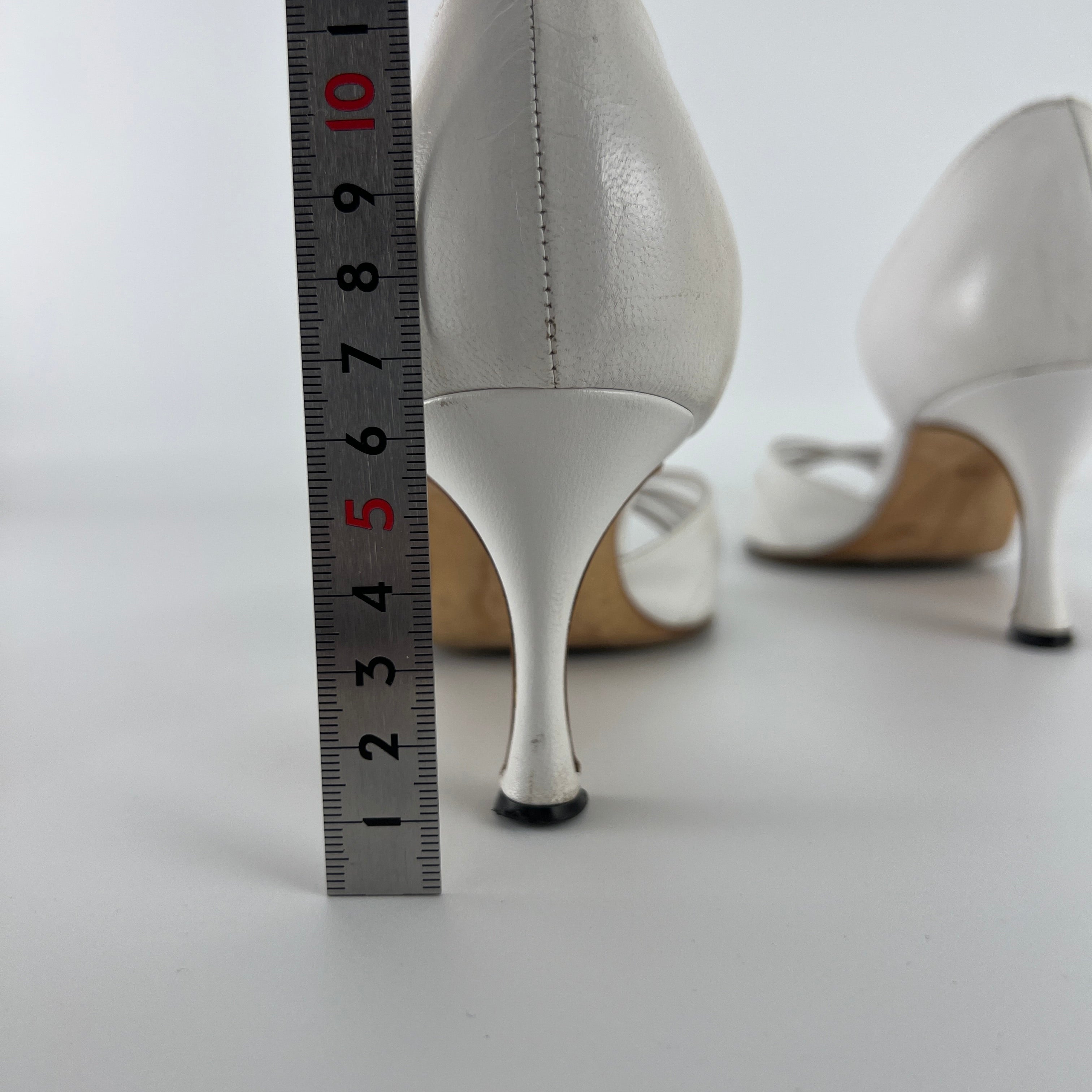 Manolo Blahnik | Butterflop White Leather D'Orsay Bridal Sandal Pumps (35.5)