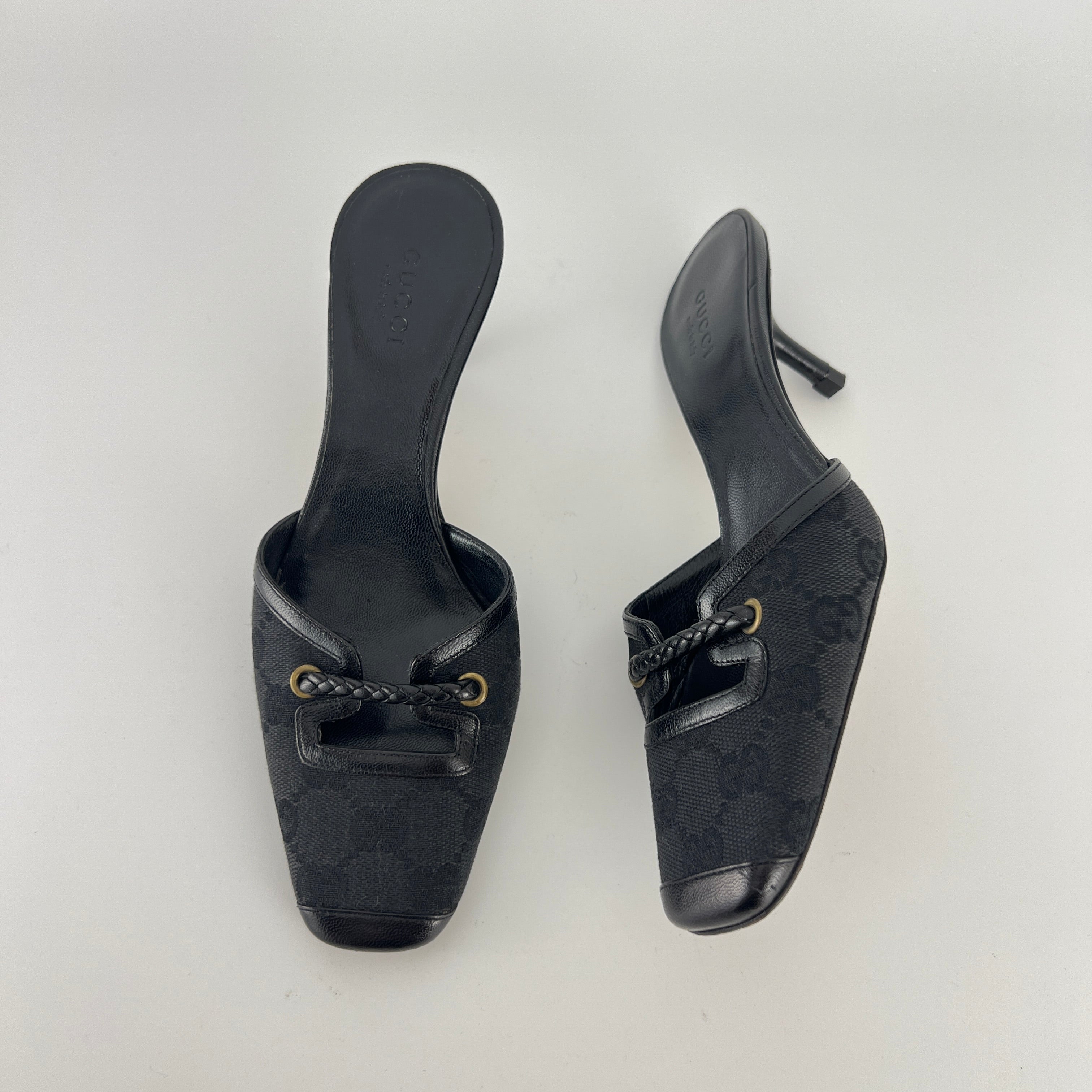 Gucci | Tom Ford Era Vintage Black GG Monogram Closed Toe Mid Heel Mules (34.5)