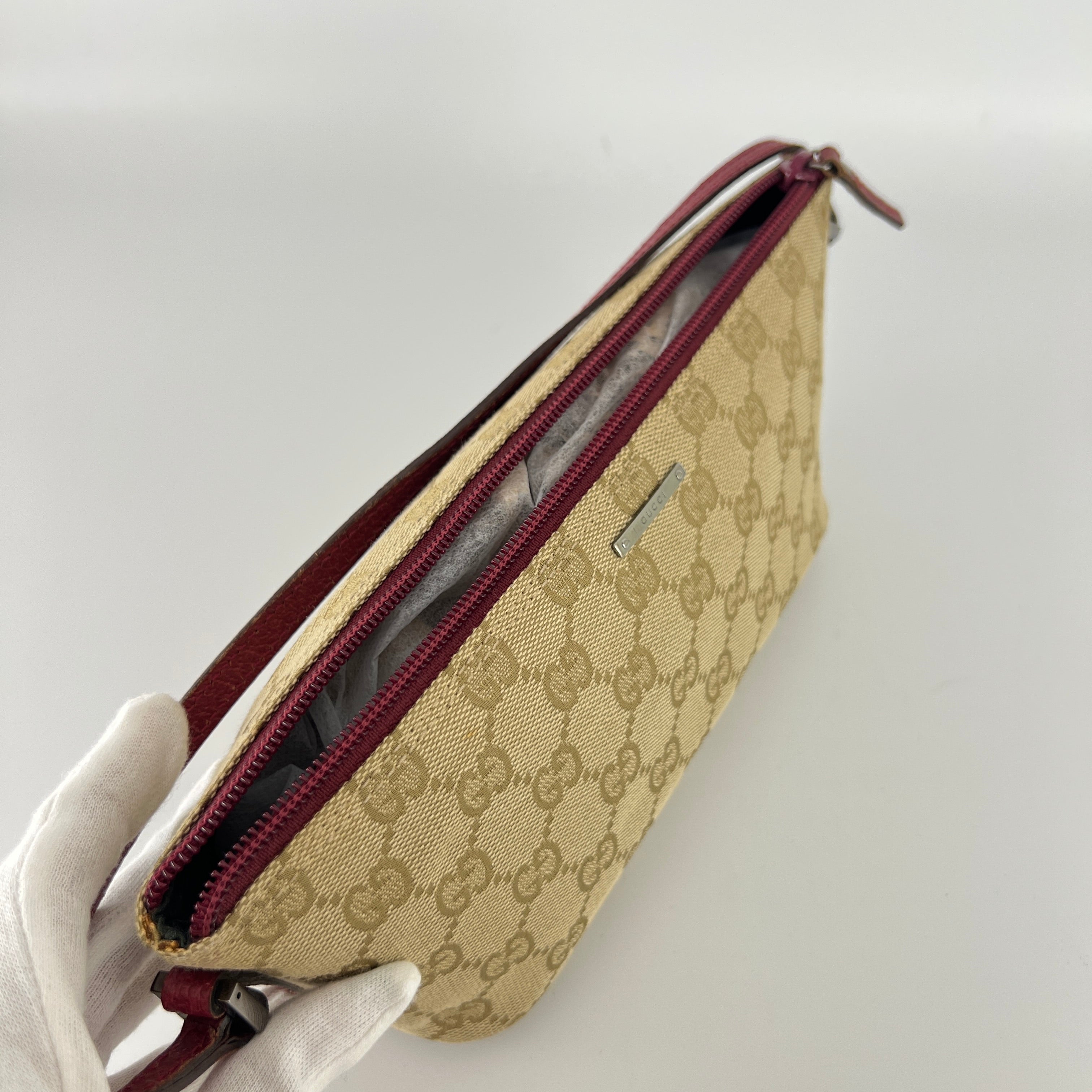 Gucci | Tom Ford Era Boat Pochette GG Monogram Beige Canvas Red Leather Bag