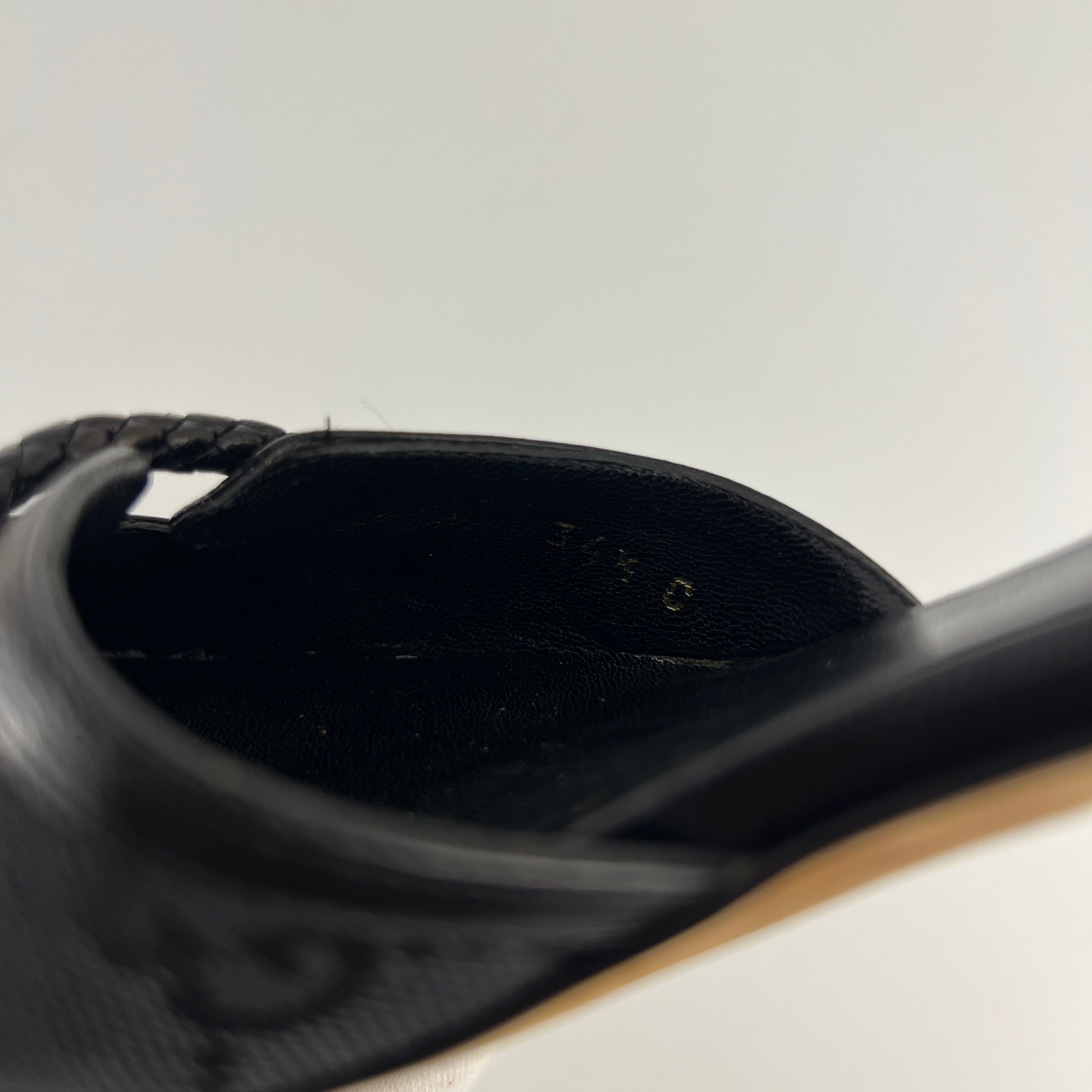 Gucci | Tom Ford Era Vintage Black GG Monogram Closed Toe Mid Heel Mules (34.5)