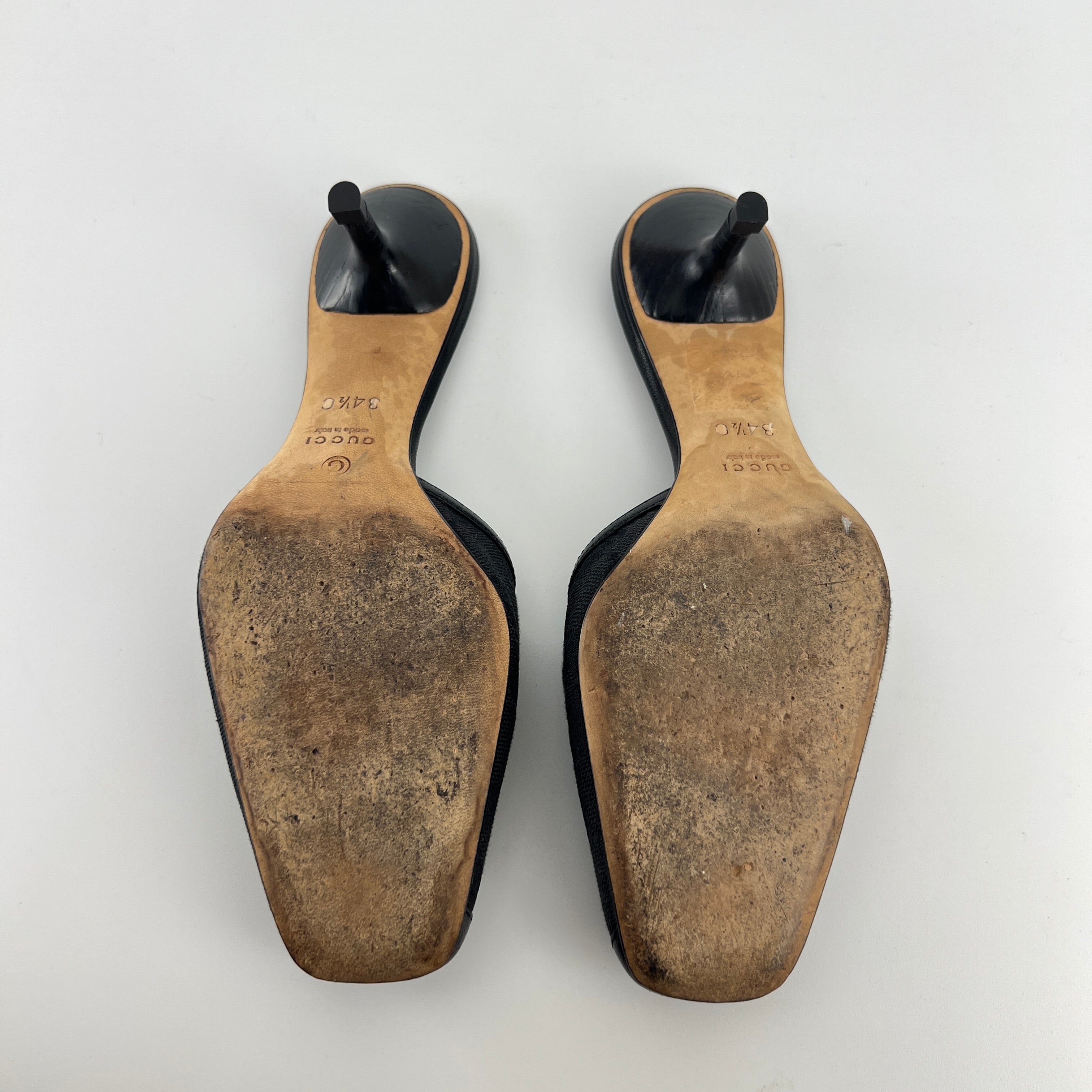 Gucci | Tom Ford Era Vintage Black GG Monogram Closed Toe Mid Heel Mules (34.5)