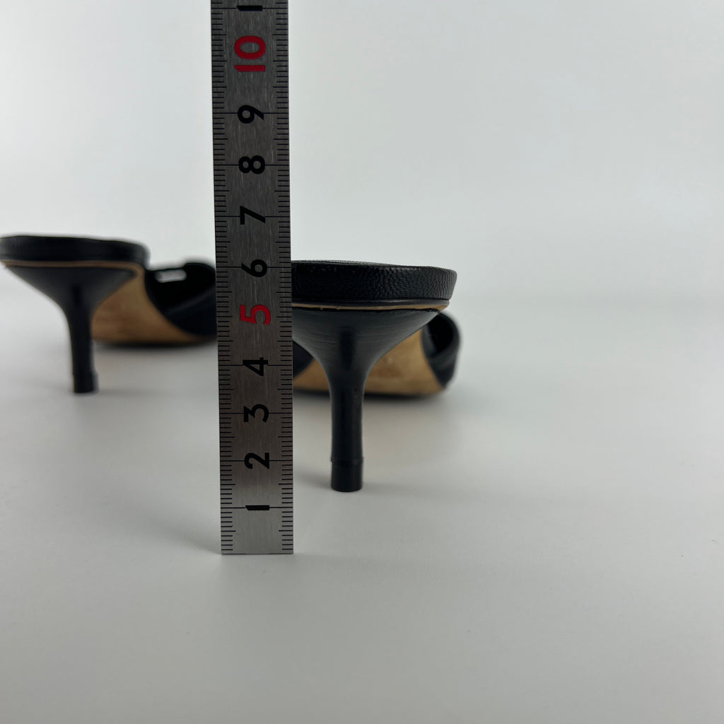 Gucci | Tom Ford Era Vintage Black GG Monogram Closed Toe Mid Heel Mules (34.5)