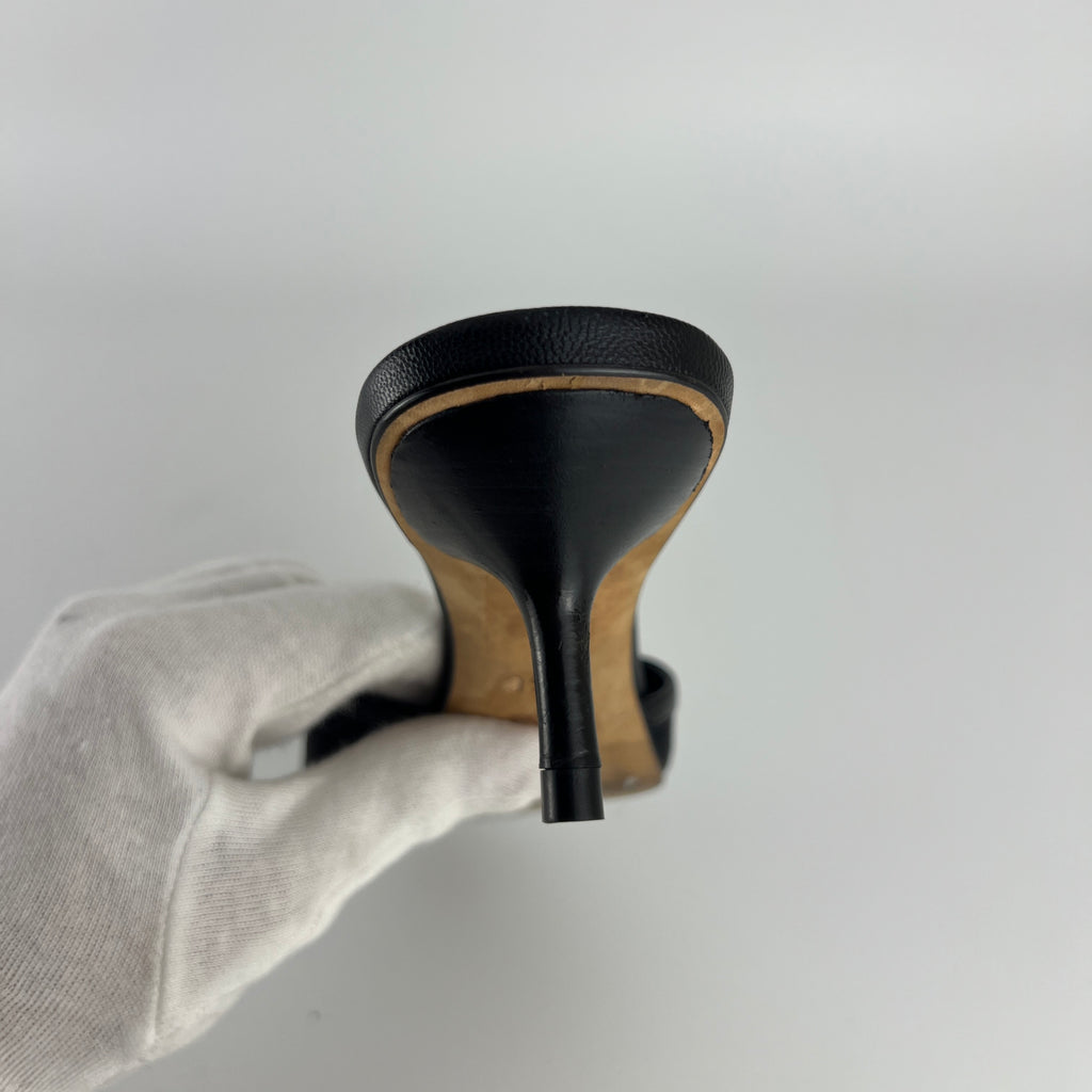 Gucci | Tom Ford Era Vintage Black GG Monogram Closed Toe Mid Heel Mules (34.5)