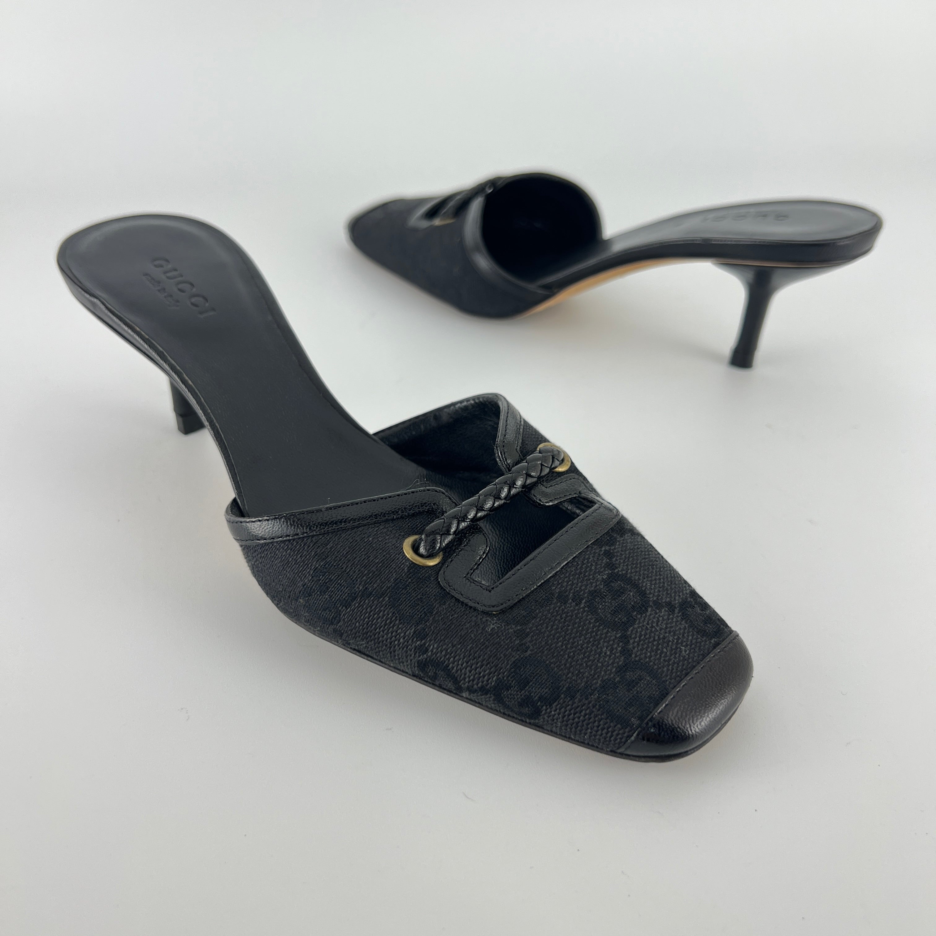 Gucci | Tom Ford Era Vintage Black GG Monogram Closed Toe Mid Heel Mules (34.5)