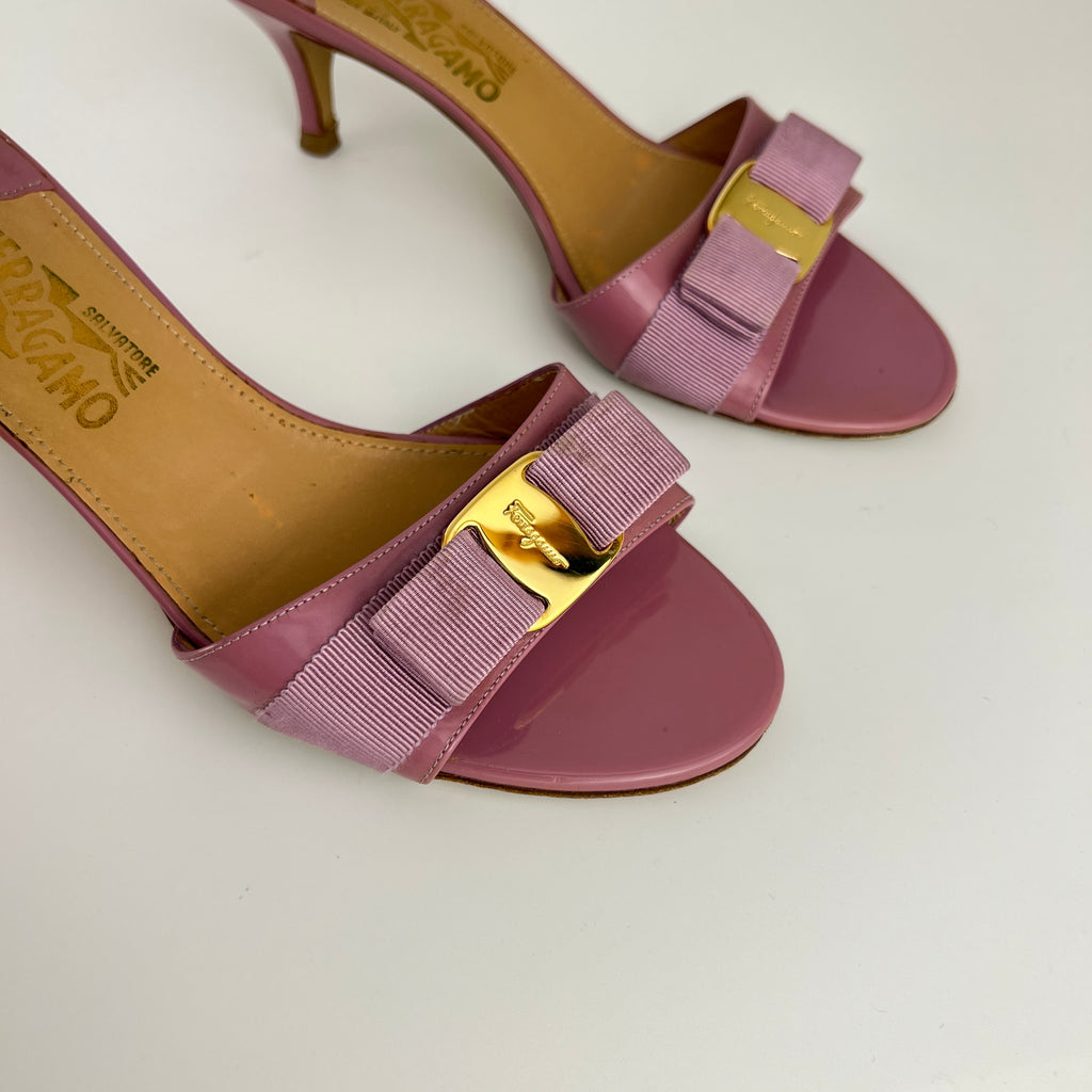 Ferragamo | Vara Bow Pink Patent Leather Gold Sandal Mules (9 , 39)