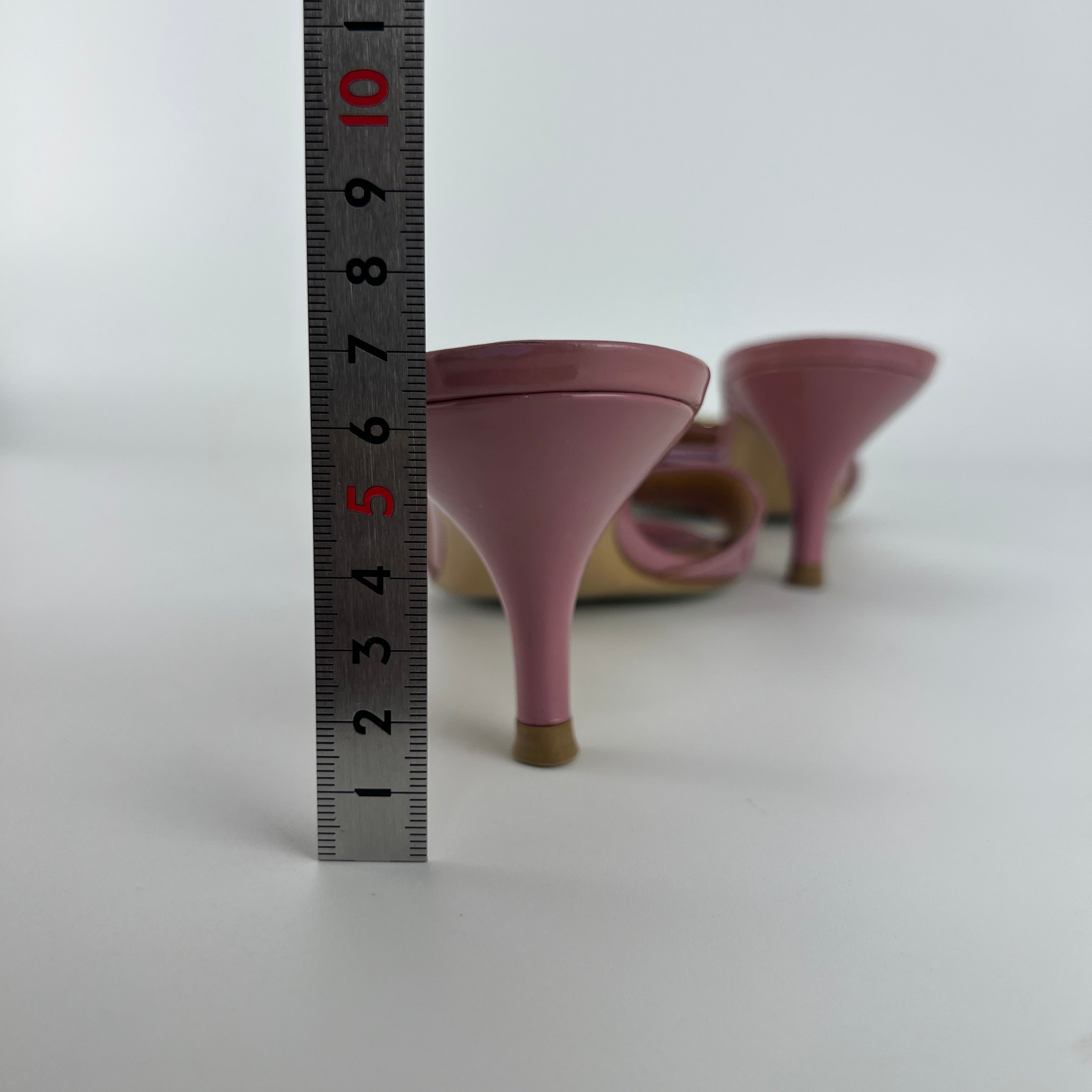 Ferragamo | Vara Bow Pink Patent Leather Gold Sandal Mules (9 , 39)