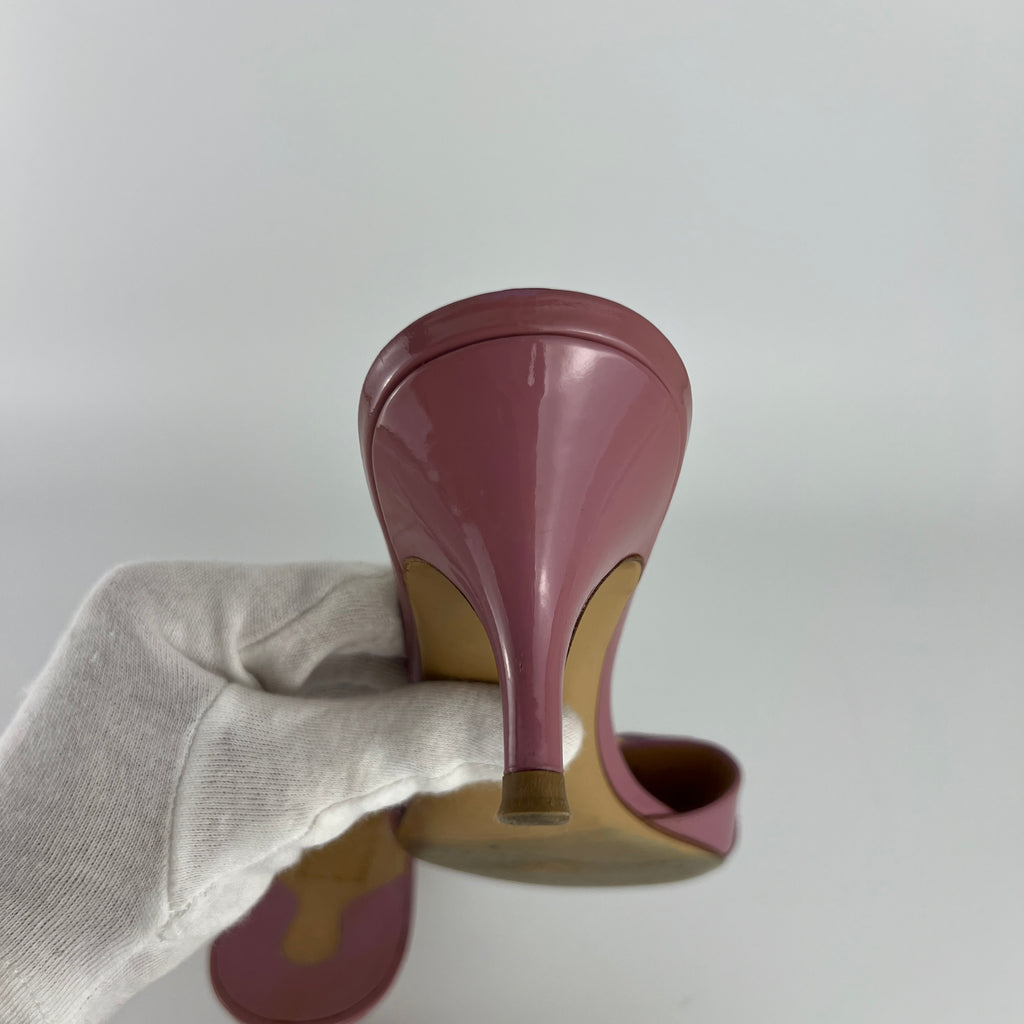 Ferragamo | Vara Bow Pink Patent Leather Gold Sandal Mules (9 , 39)