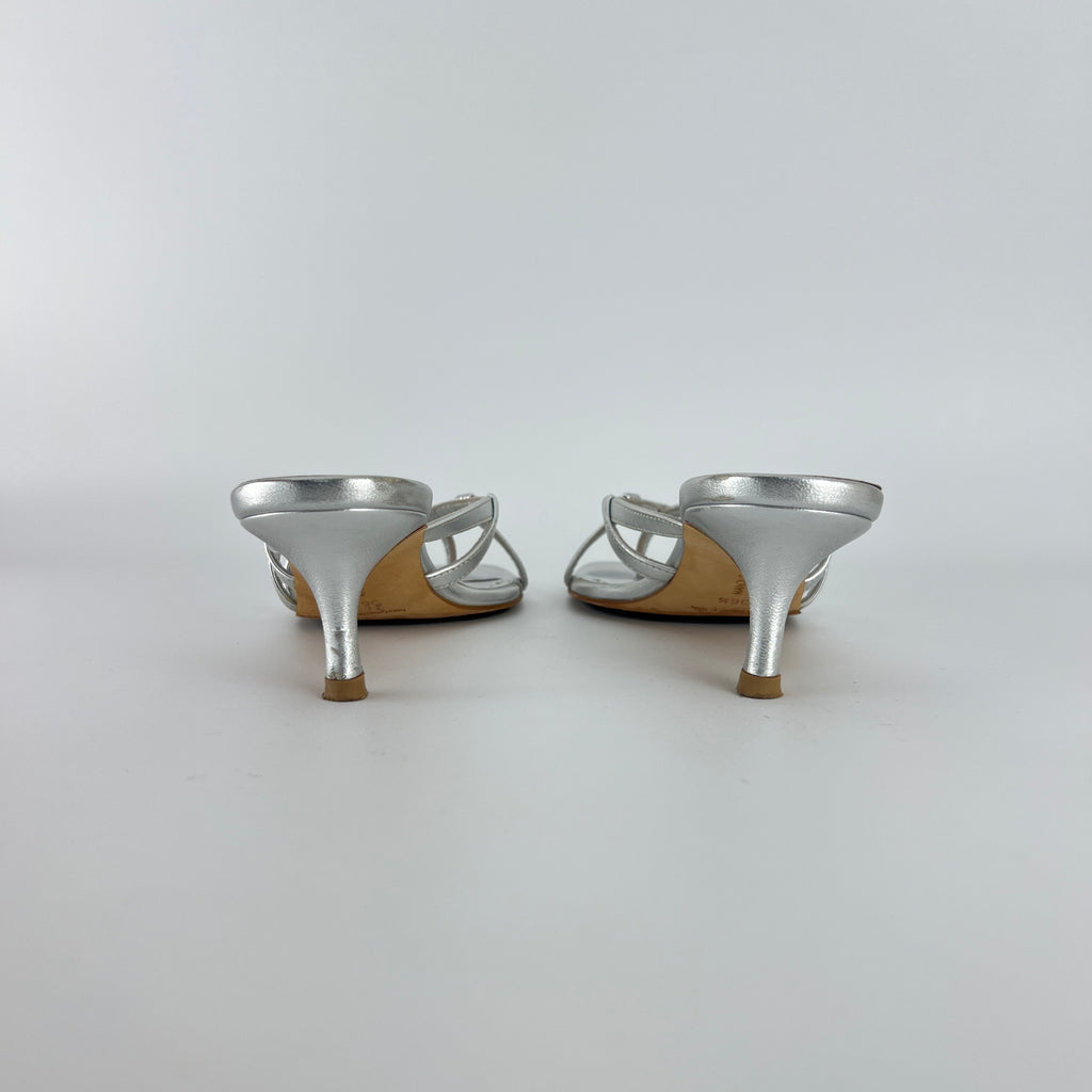 Manolo Blahnik | Solimaso Metallic Silver Leather Thong Strappy Kitten Heels (36.5)