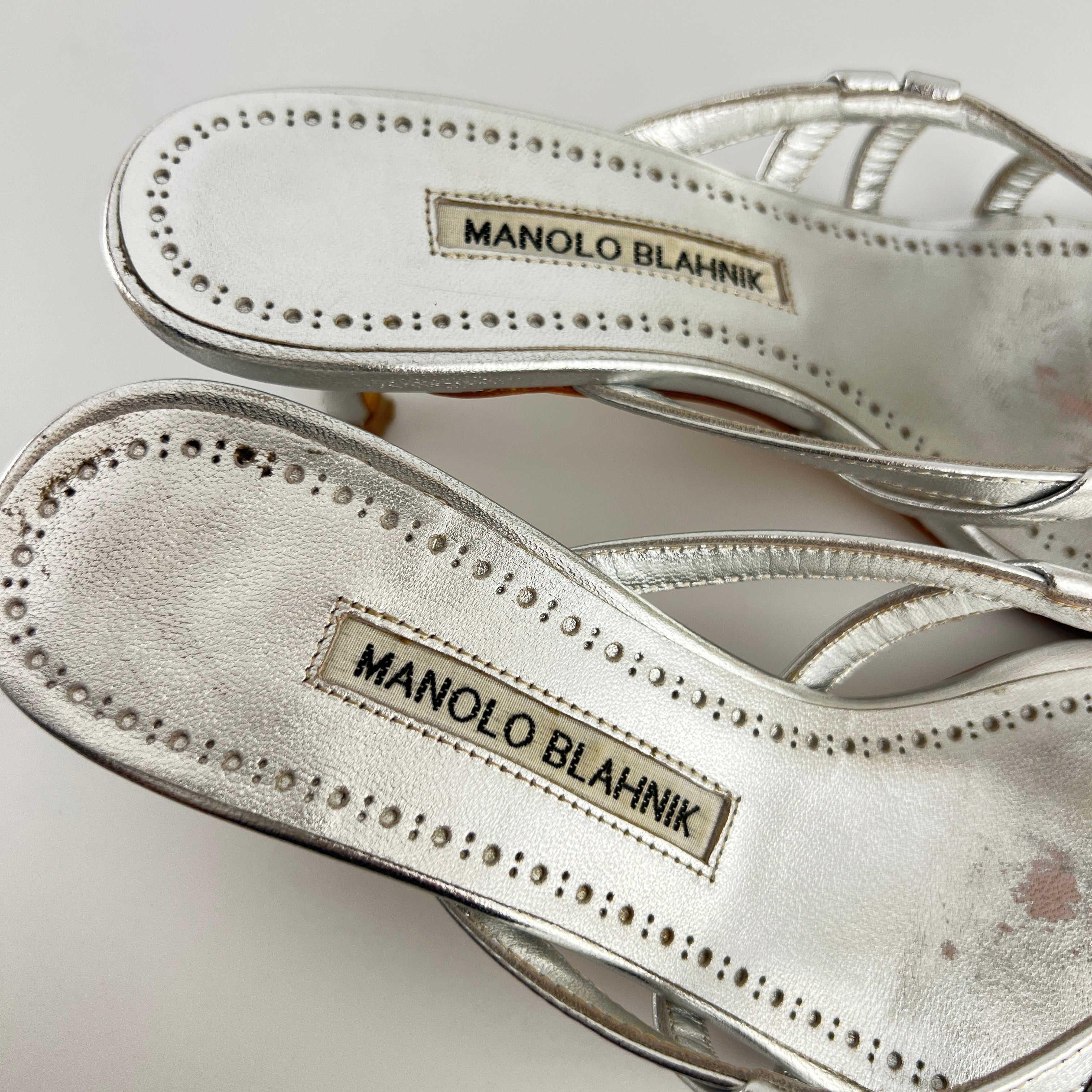 Manolo Blahnik | Solimaso Metallic Silver Leather Thong Strappy Kitten Heels (36.5)