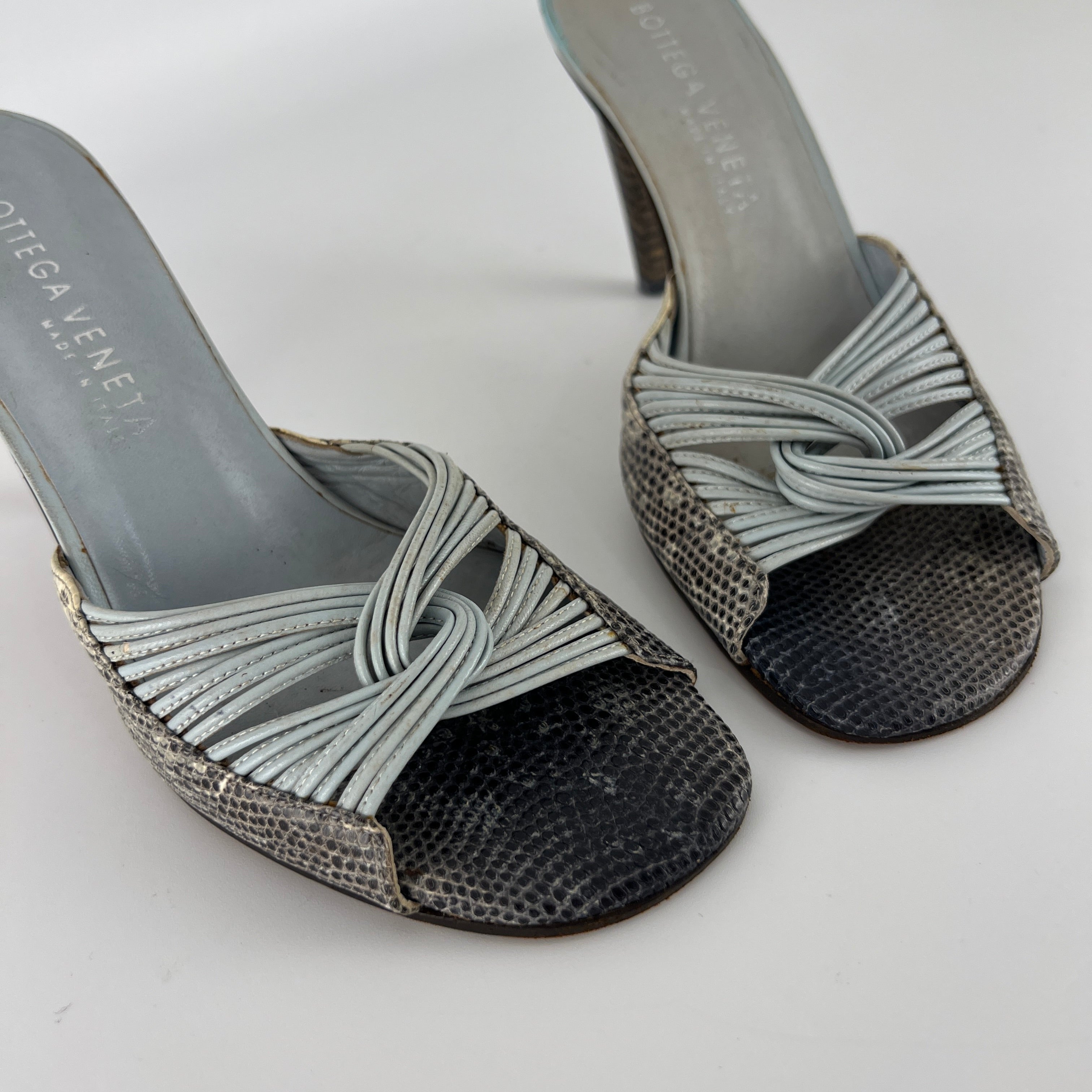 Bottega Veneta | Blue Exotic Leather Strappy Knot Twist Slide Mules (36)