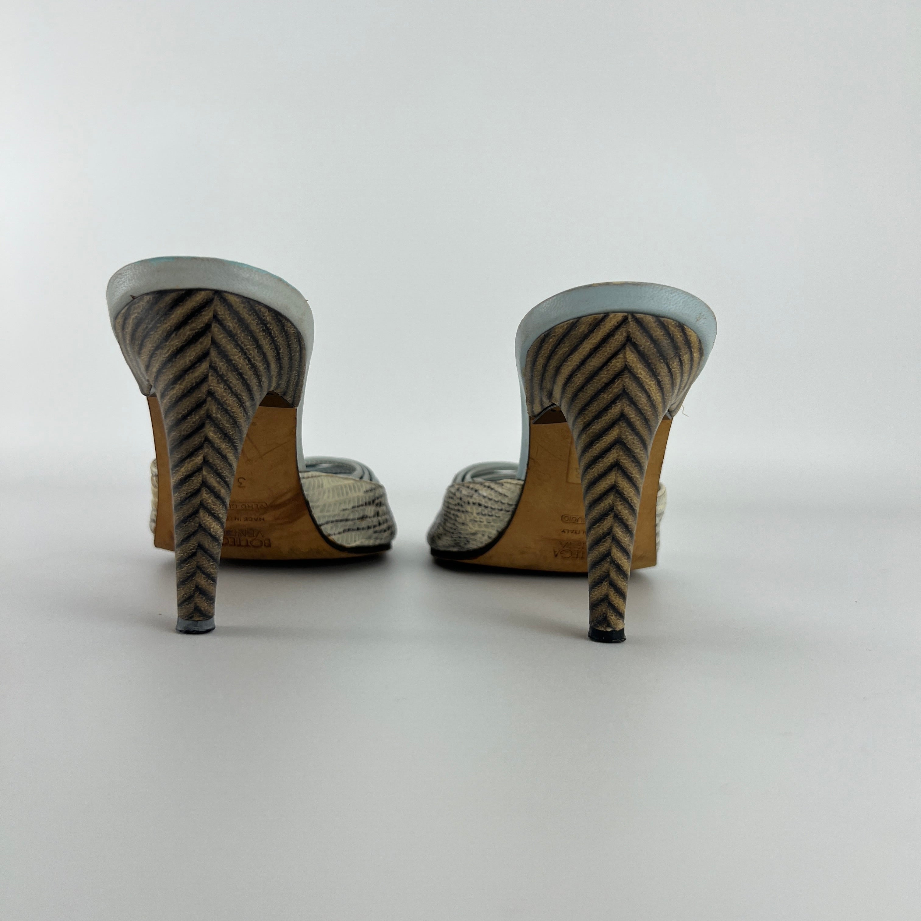 Bottega Veneta | Blue Exotic Leather Strappy Knot Twist Slide Mules (36)