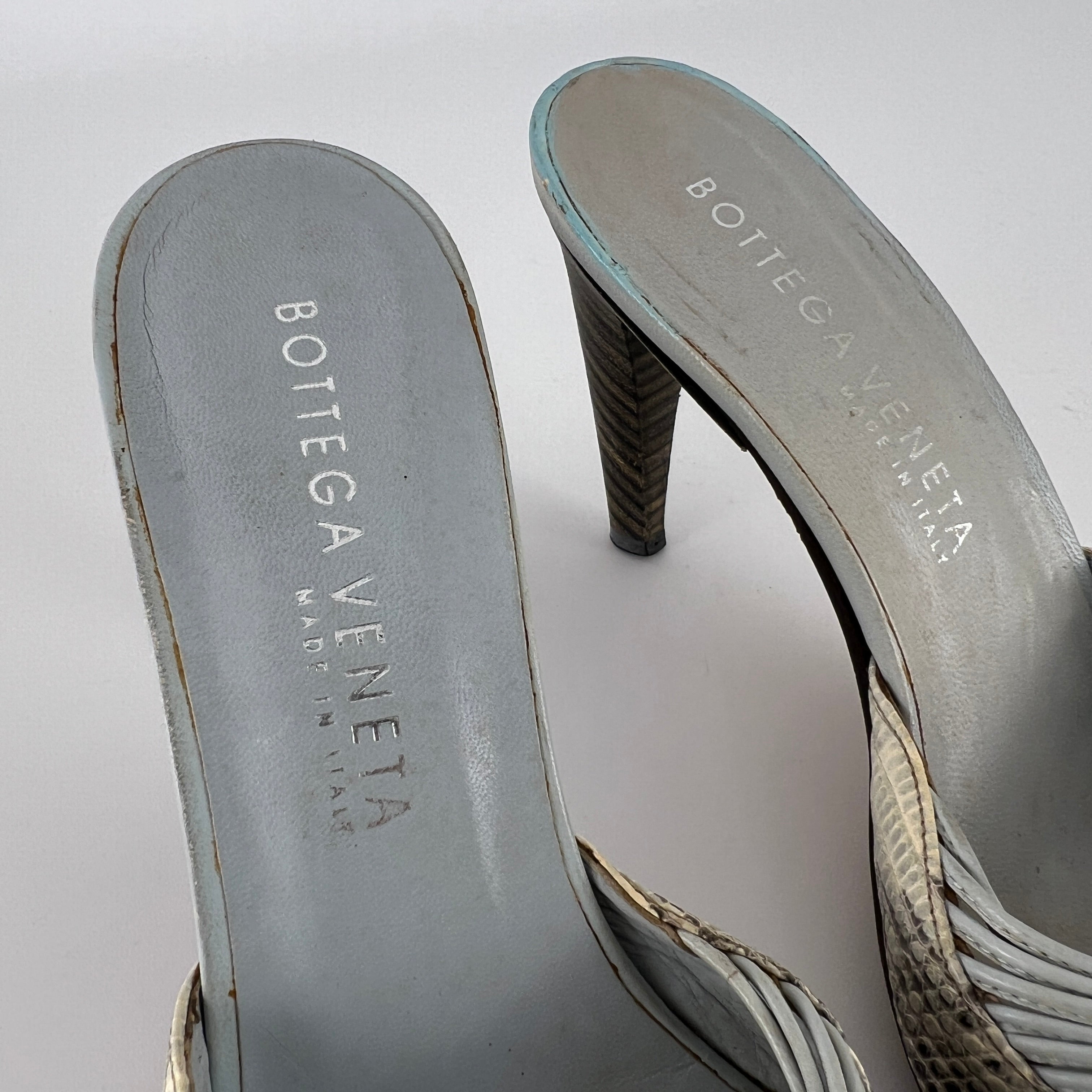 Bottega Veneta | Blue Exotic Leather Strappy Knot Twist Slide Mules (36)