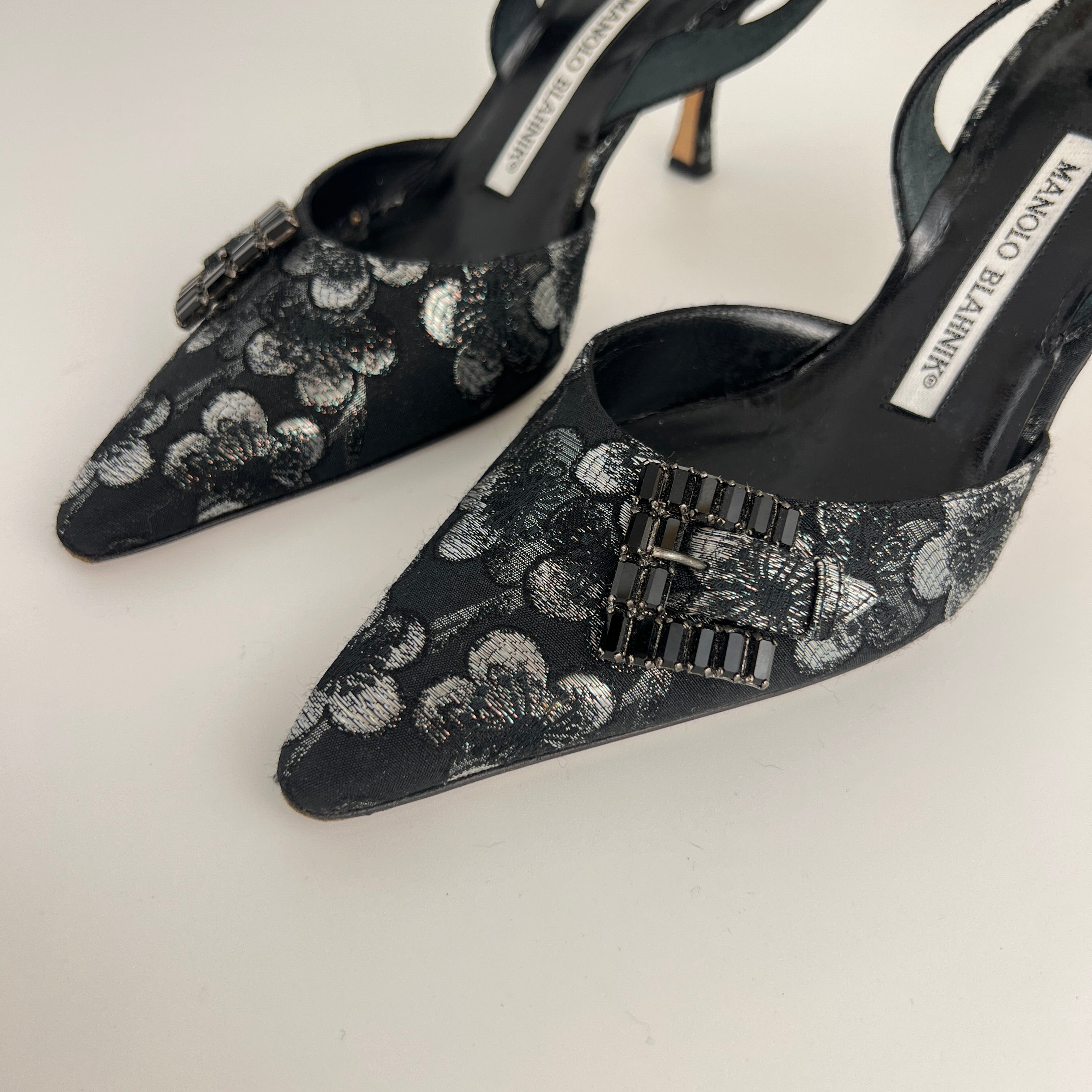 Manolo Blahnik | Vintage Limited Edition 2006/2007 Black Floral Gem Buckle Pointed Heels (36)
