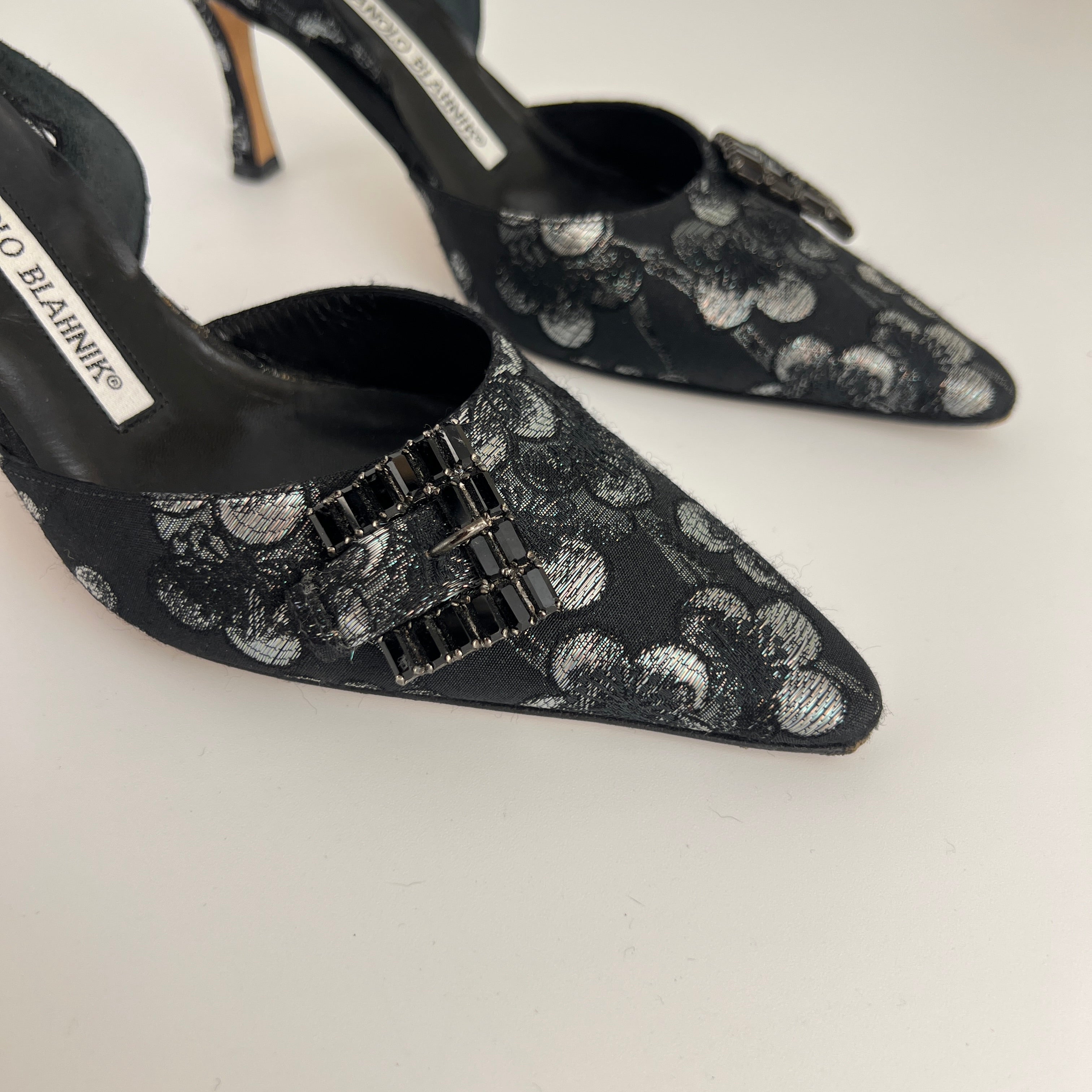 Manolo Blahnik | Vintage Limited Edition 2006/2007 Black Floral Gem Buckle Pointed Heels (36)