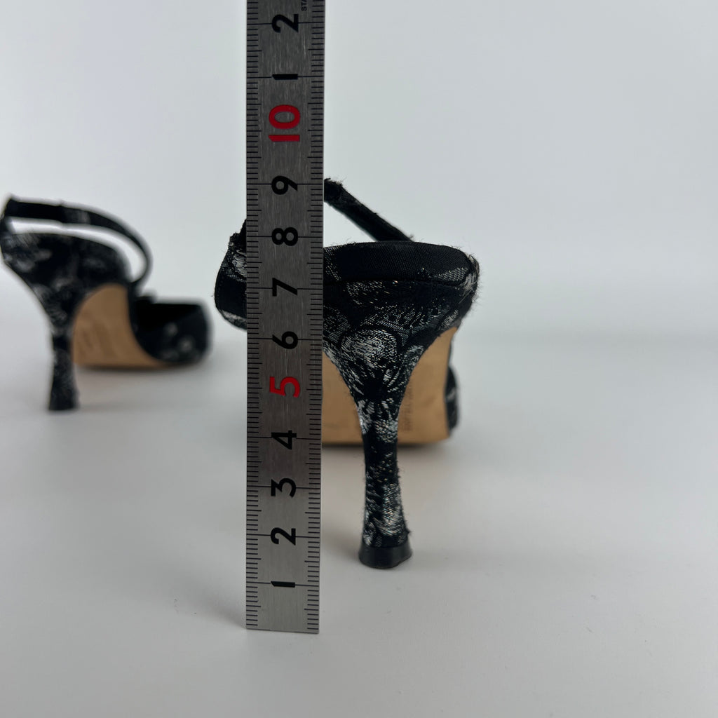 Manolo Blahnik | Vintage Limited Edition 2006/2007 Black Floral Gem Buckle Pointed Heels (36)