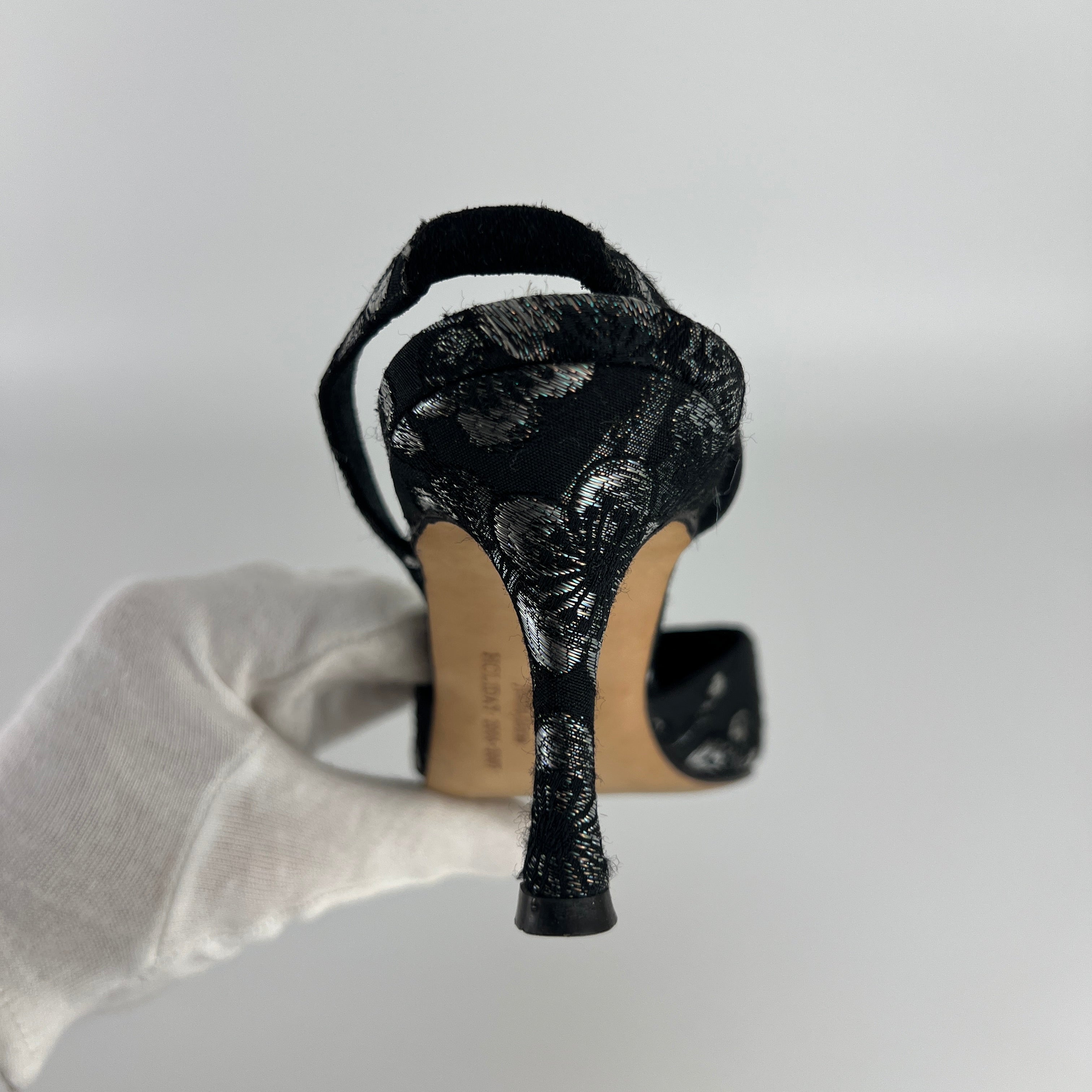 Manolo Blahnik | Vintage Limited Edition 2006/2007 Black Floral Gem Buckle Pointed Heels (36)