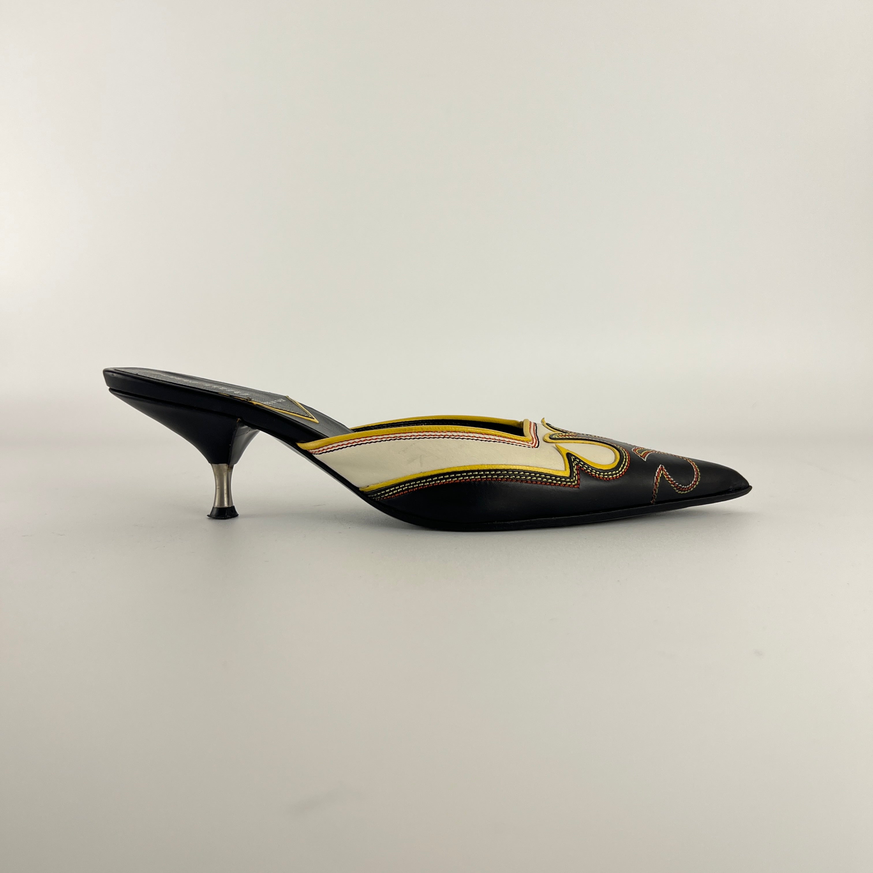 Miu Miu | Vintage Western Black White Yellow Leather Pointed Toe Slide Mules (35.5)