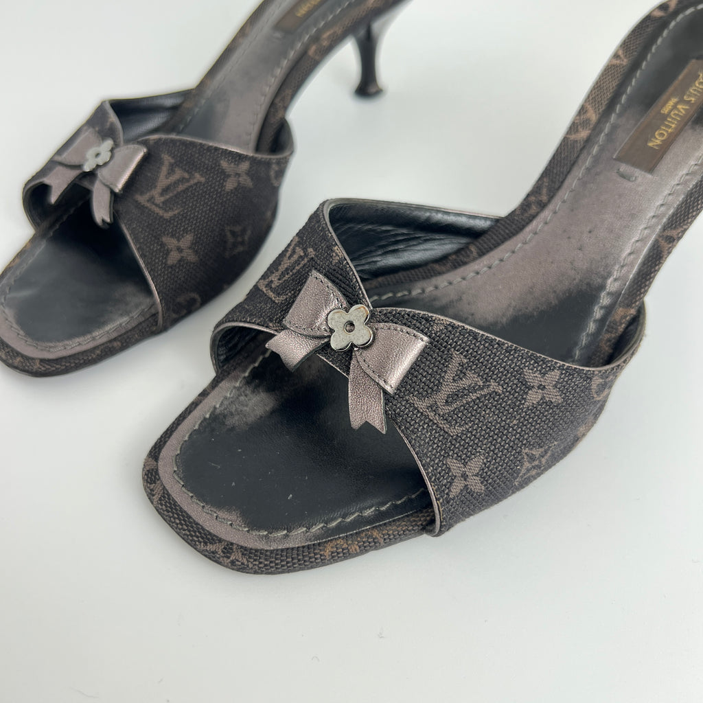 Louis Vuitton | Vintage Monogram Black Canvas Bow Leather Mules (35.5)