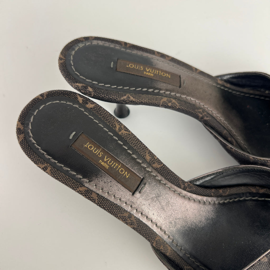 Louis Vuitton | Vintage Monogram Black Canvas Bow Leather Mules (35.5)