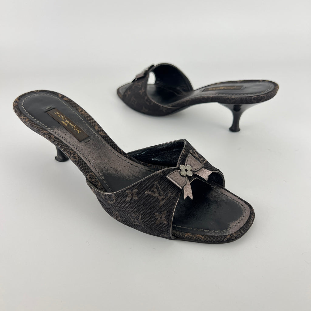 Louis Vuitton | Vintage Monogram Black Canvas Bow Leather Mules (35.5)