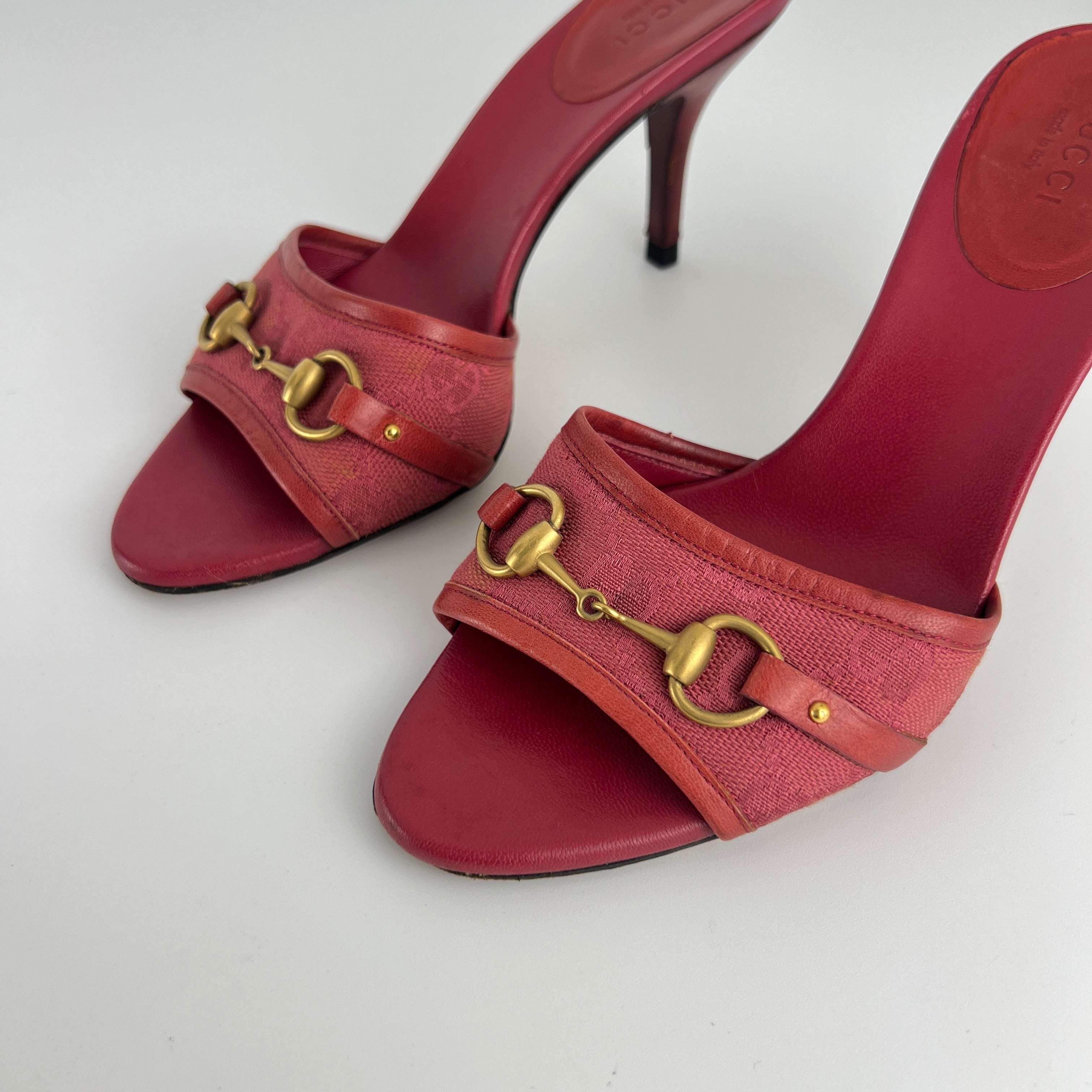 Gucci | Tom Ford Era Vintage Red GG Monogram Gold Horse Bit Canvas Leather Mules (34)