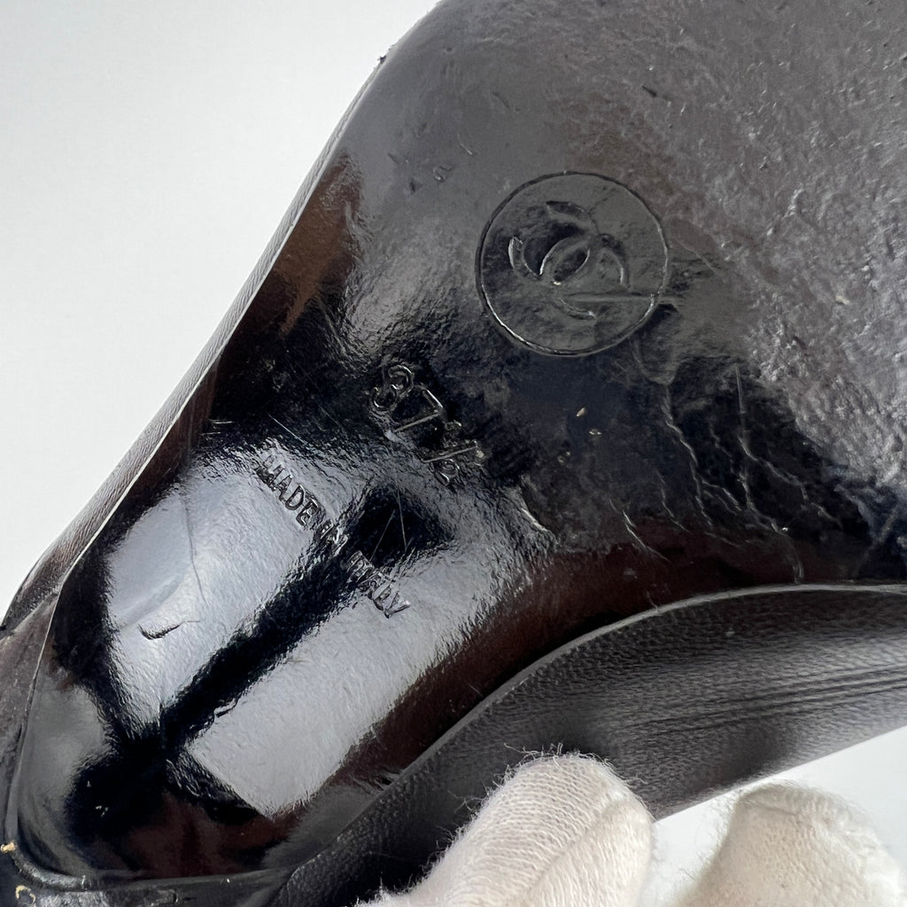 Chanel | Vintage Black Leather CC Logo Bow Pointed Toe Slide Mules (37.5)