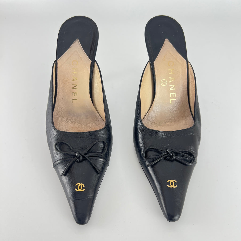 Chanel | Vintage Black Leather CC Logo Bow Pointed Toe Slide Mules (37.5)