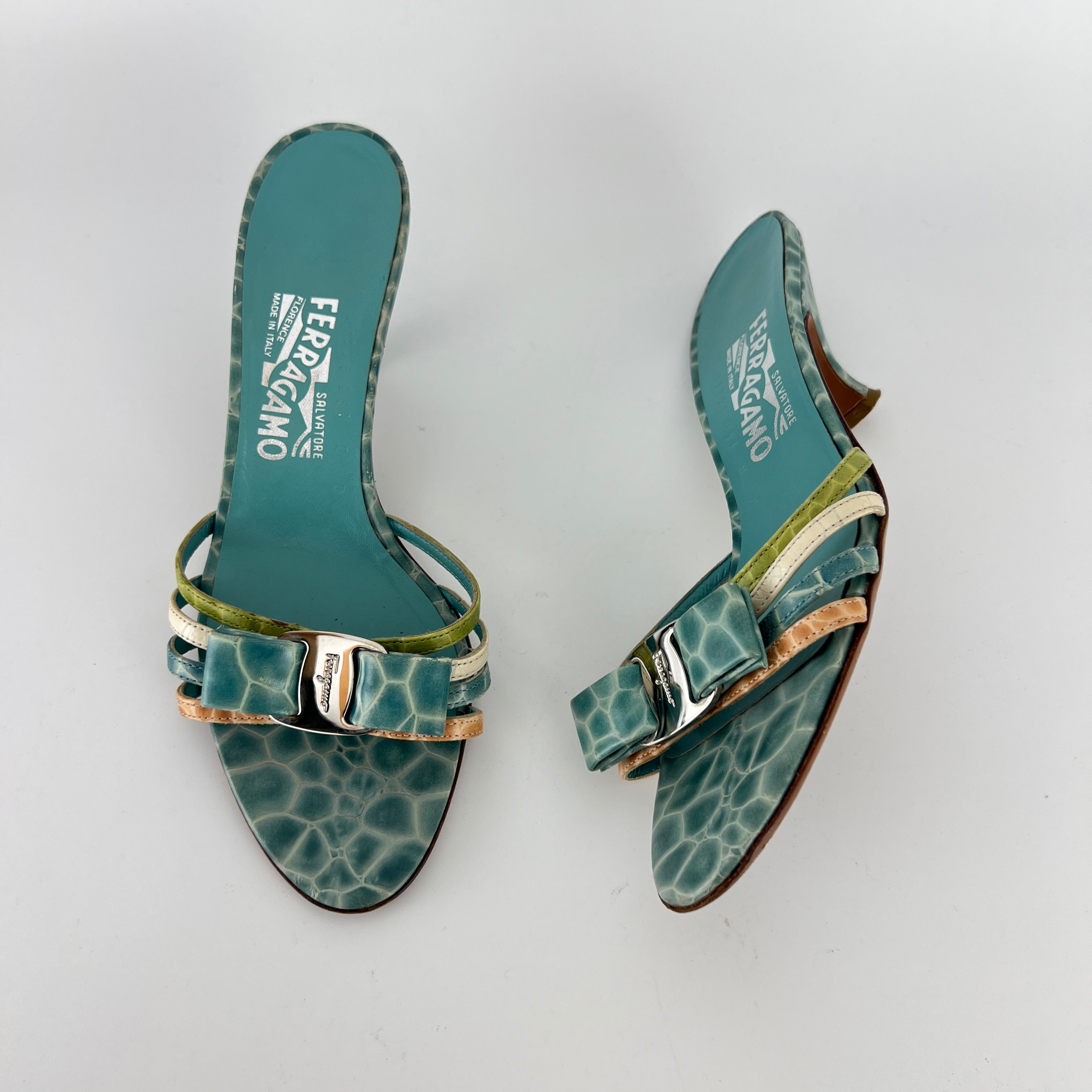 Ferragamo | Turquoise Blue Croc Embossed Leather Bow Mule Rare (8 , 38)