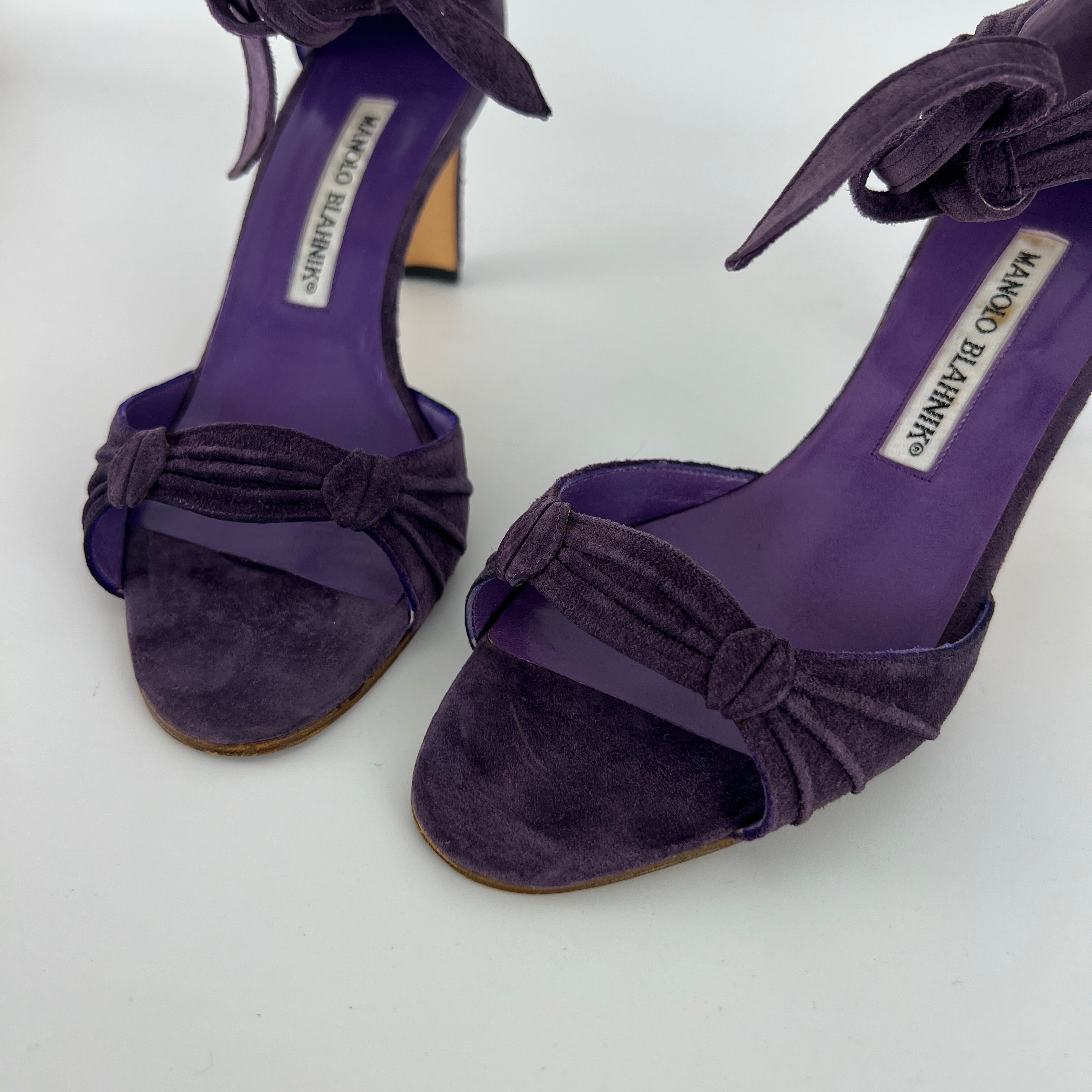 Manolo Blahnik | Purple Suede Leather Ankle Tie Closure Open Toe Pumps (35.5)