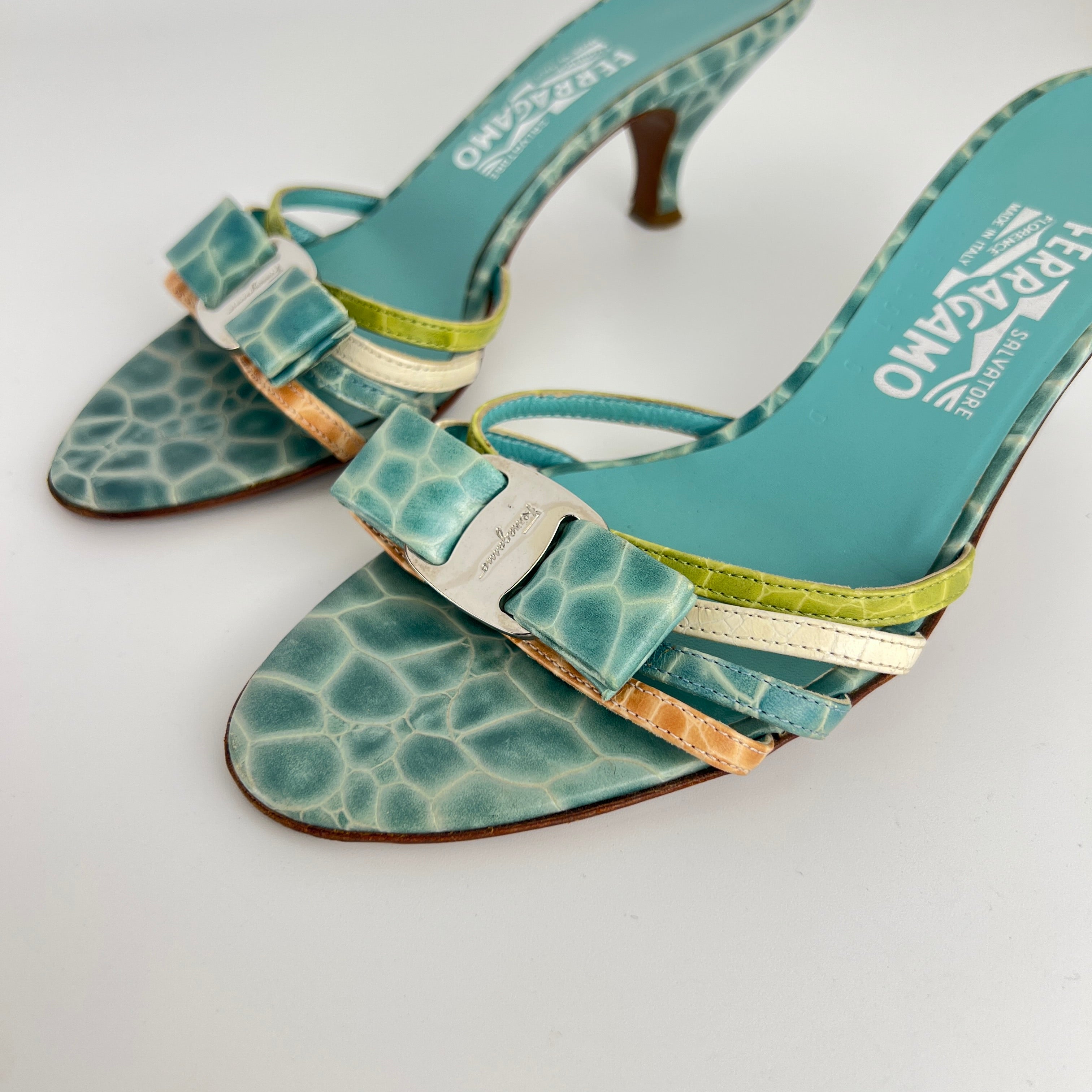 Ferragamo | Turquoise Blue Croc Embossed Leather Bow Mule Rare (8 , 38)