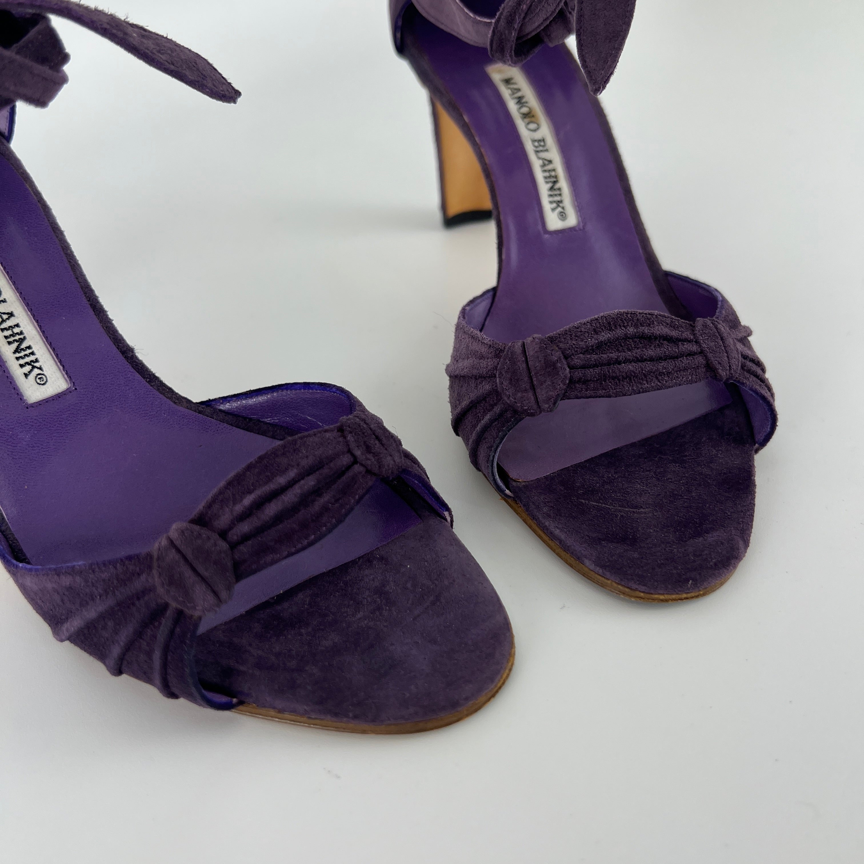 Manolo Blahnik | Purple Suede Leather Ankle Tie Closure Open Toe Pumps (35.5)