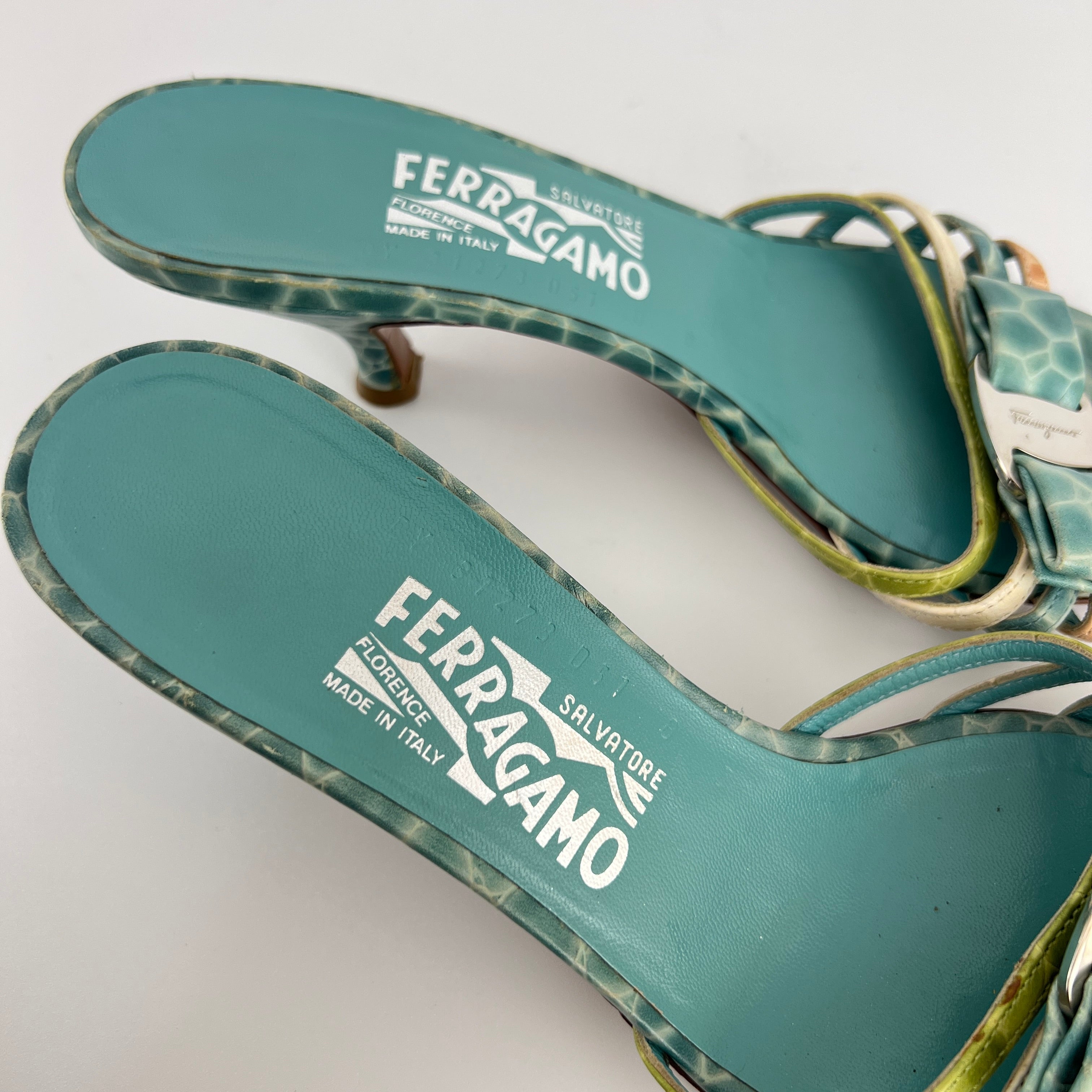 Ferragamo | Turquoise Blue Croc Embossed Leather Bow Mule Rare (8 , 38)
